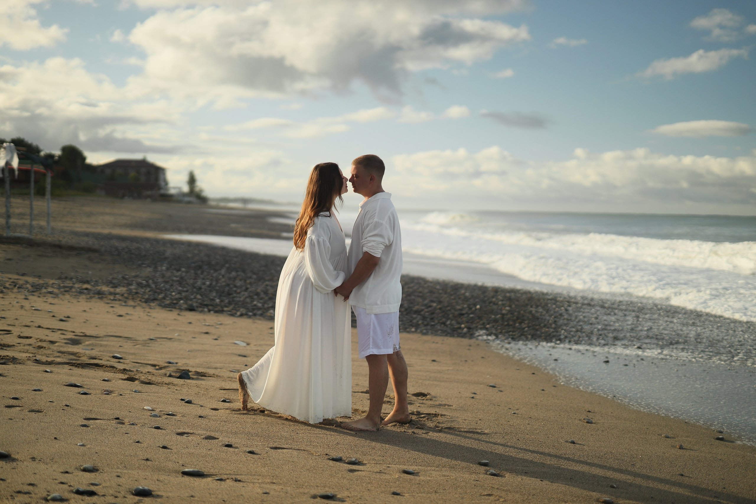 Семейная фотосессия на пляже в Сухуме. Свадебный и семейный фотограф в Абхазии Жанна Соснина