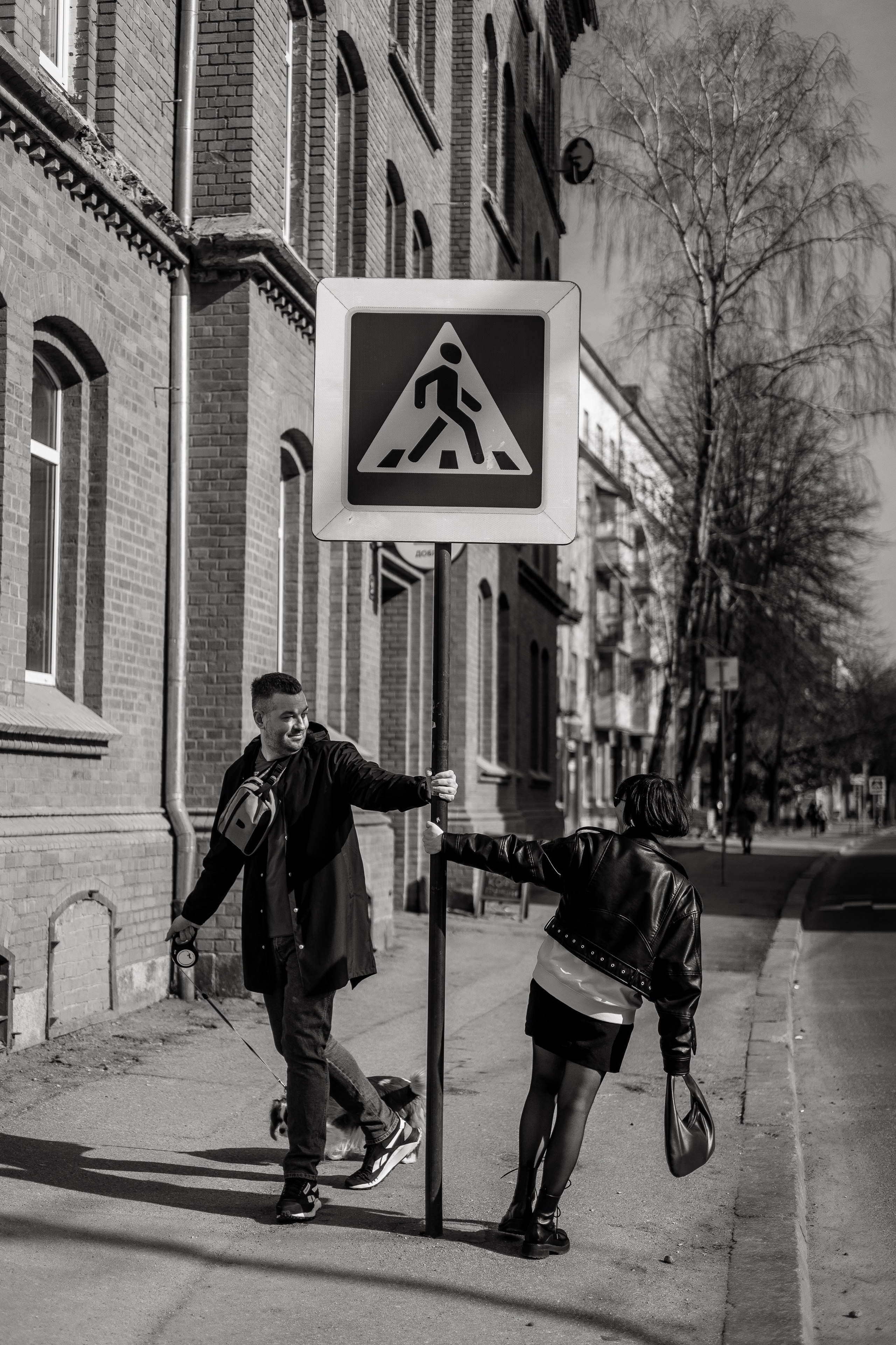 Багдана Хмельницкого (стрит фото, городской стиль). Фотограф Елена Медок Калининград