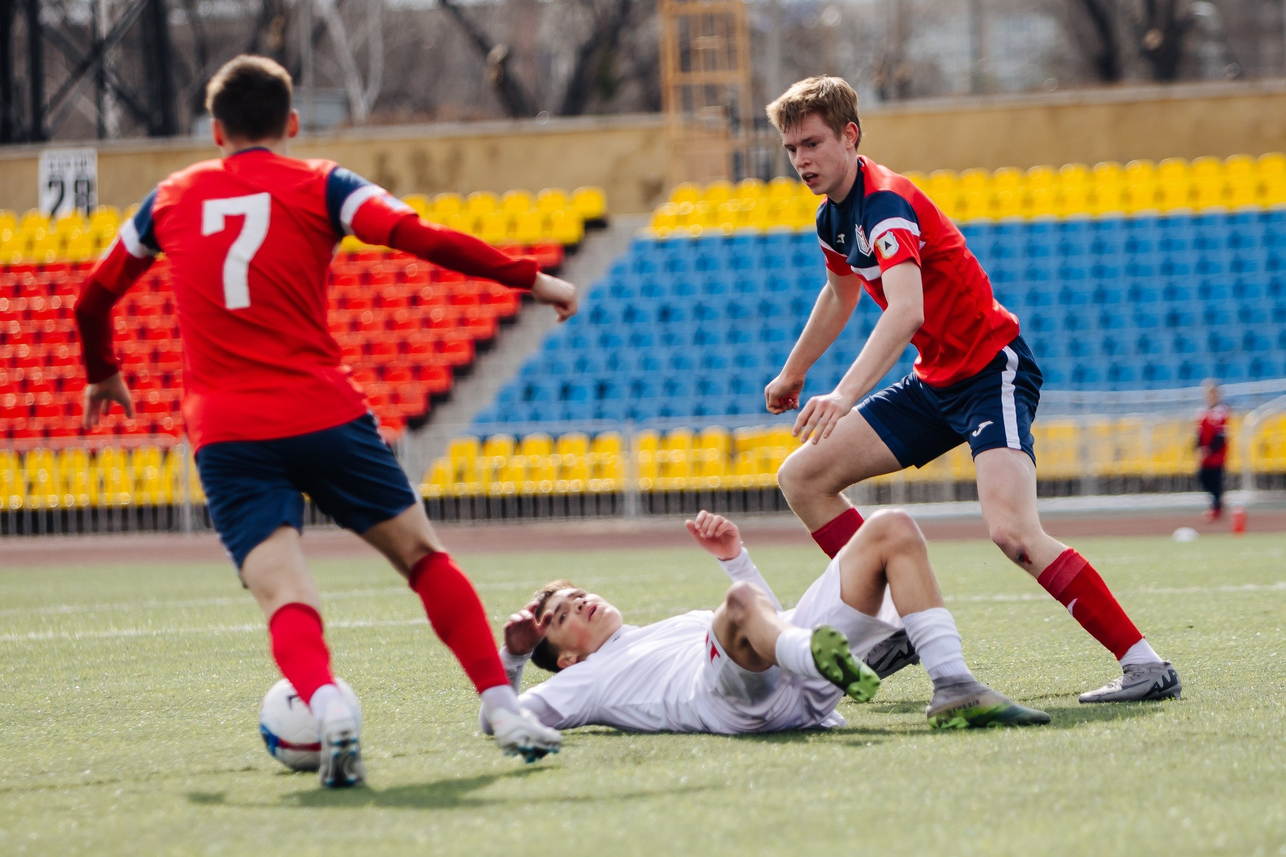 ФК «Металлург-Магнитогорск» vs ФК «ОСШ-Челябинск-М» // 05.04.25. Денис Прохоров Фотограф в г. Магнитогорск