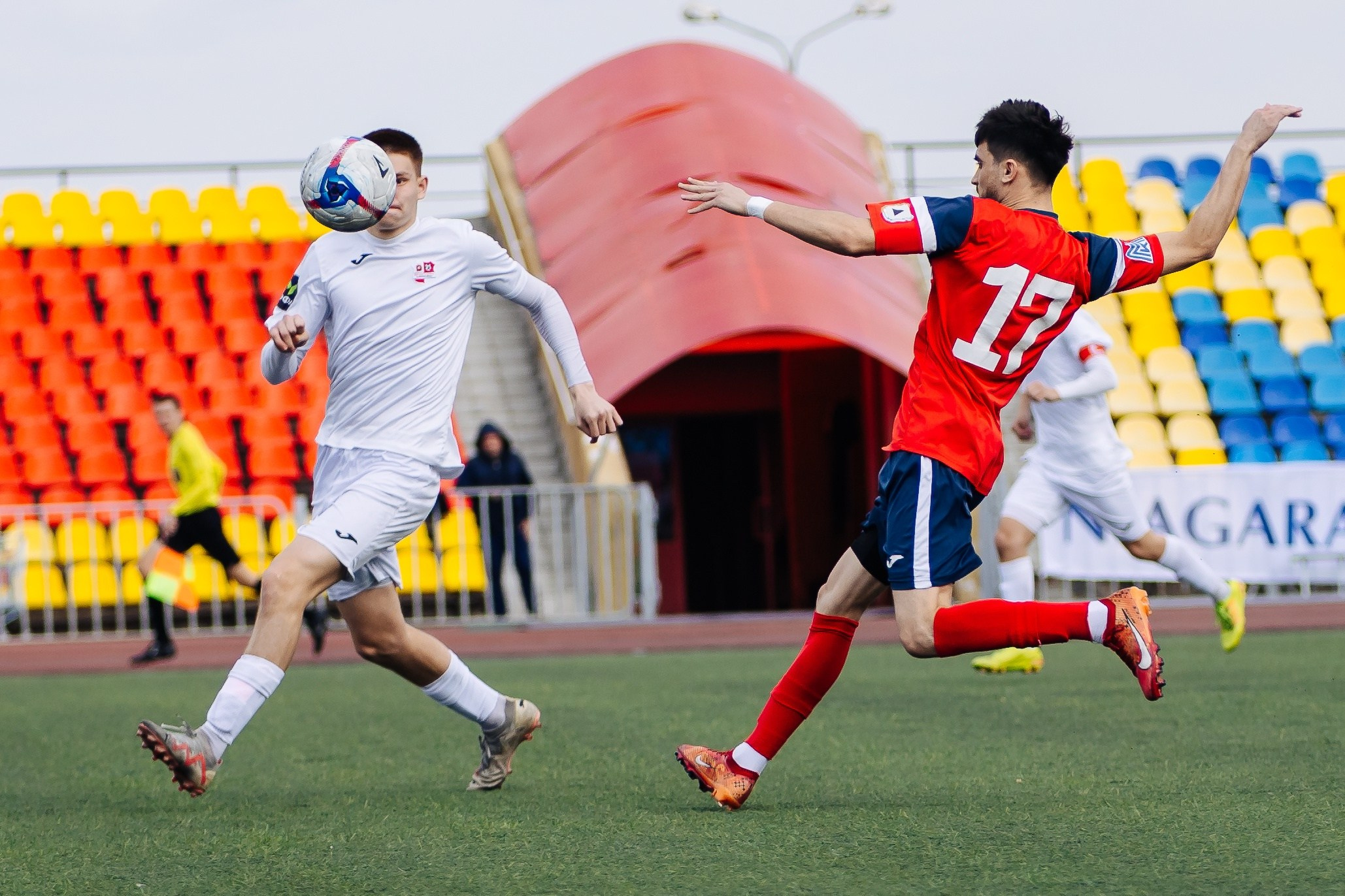 ФК «Металлург-Магнитогорск» vs ФК «ОСШ-Челябинск-М» // 05.04.25. Денис Прохоров Фотограф в г. Магнитогорск
