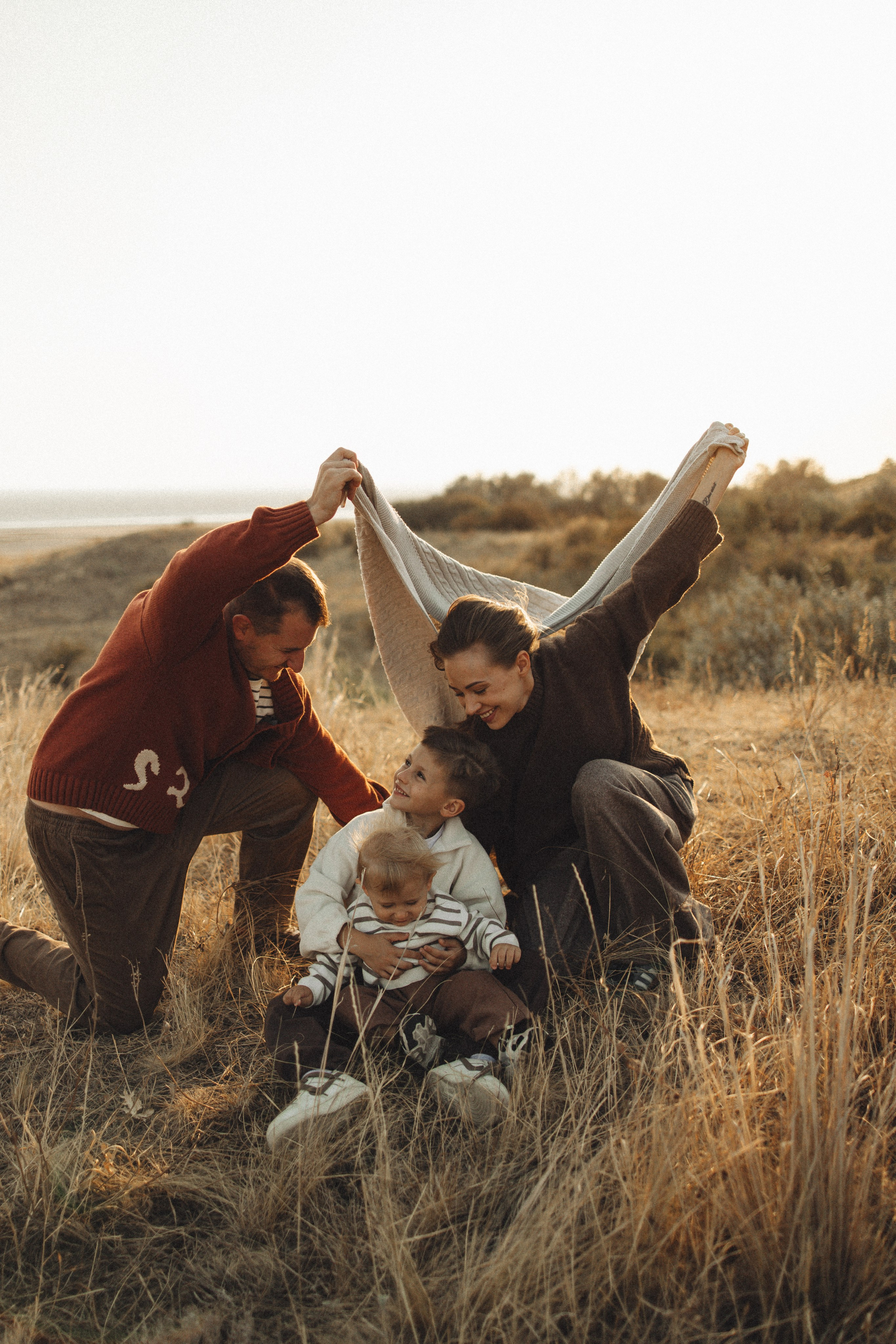 Семейная история, закат в Мержаново. Семейный и детский фотограф, таганрог, ростов-на-дону