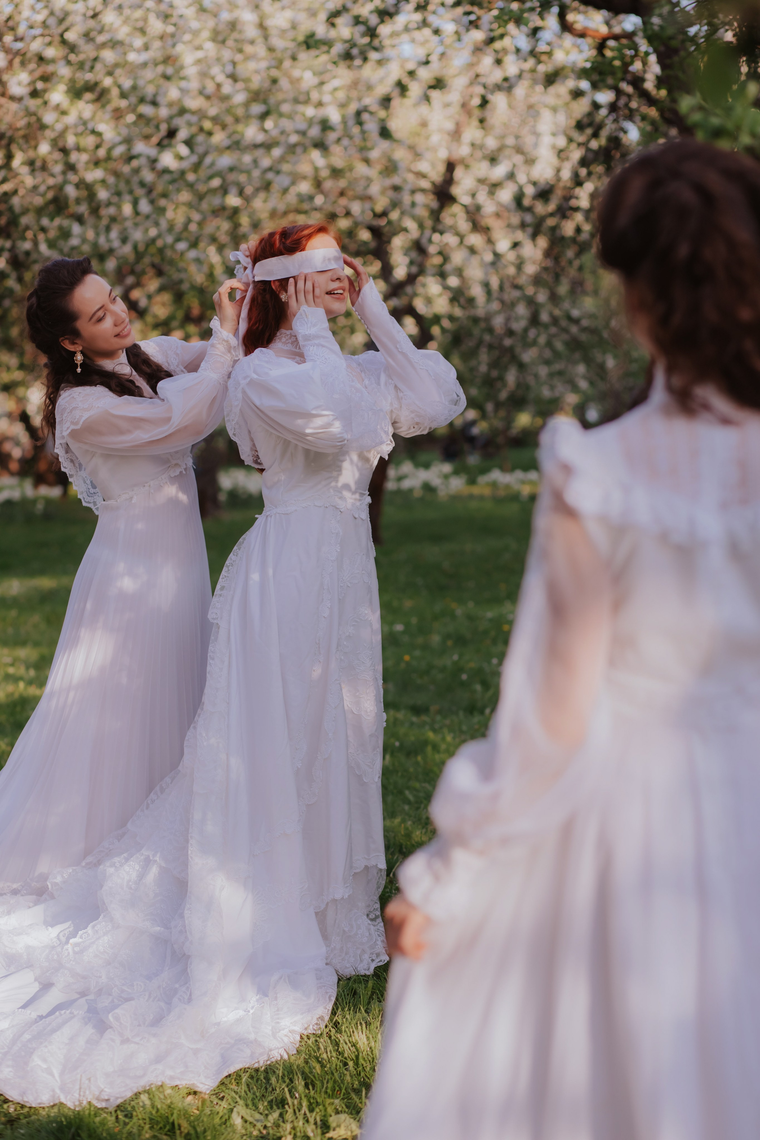 Яблоневый сад. Художественная винтажная фотография