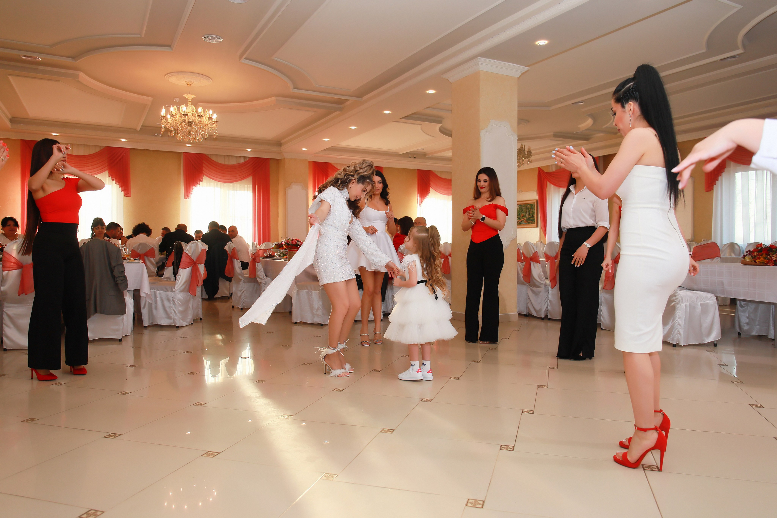 Дива Банкетный зал. Детский семейный фотограф Краснодар