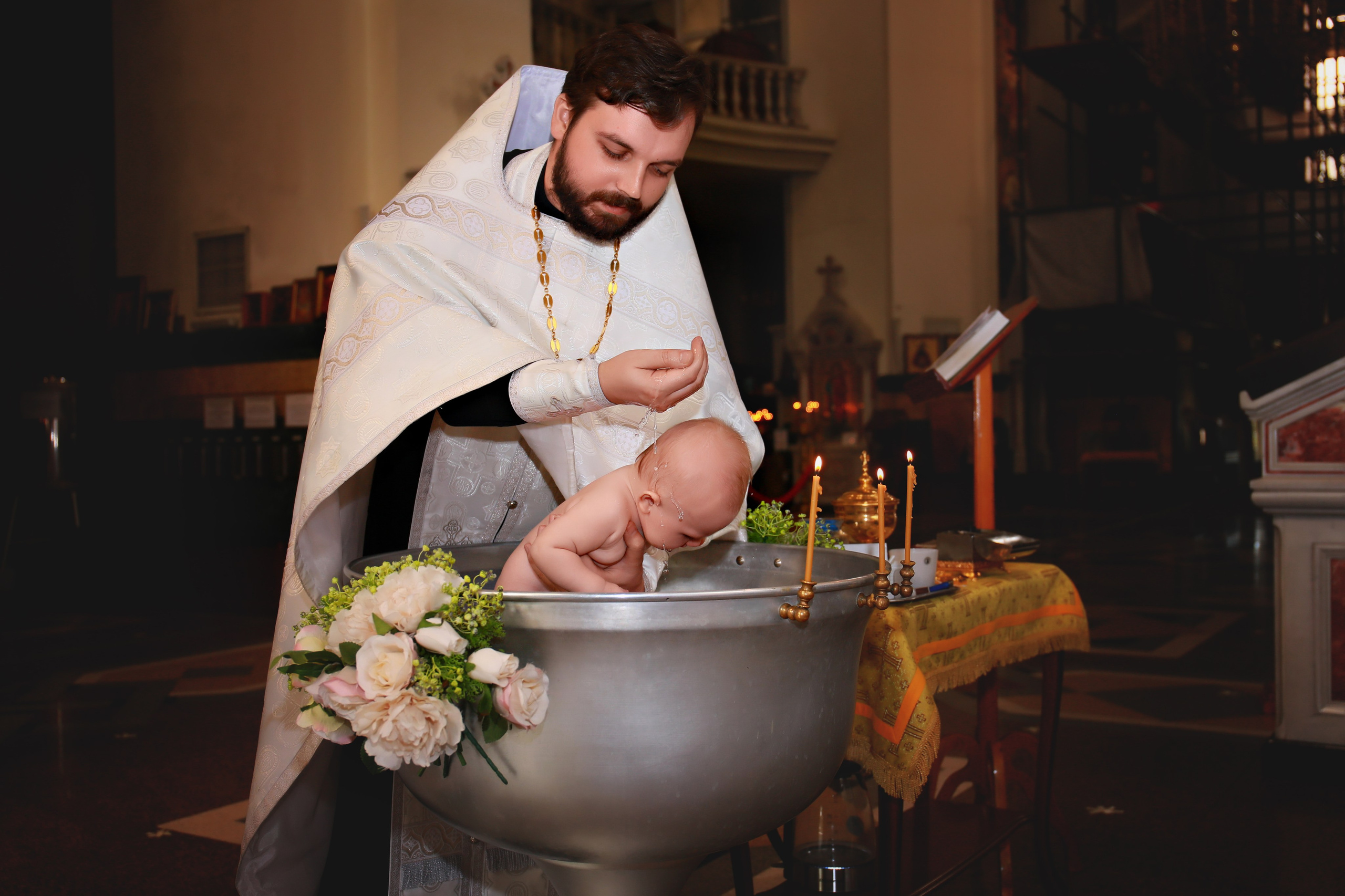 Войсковой собор Святого Благоверного князя Александра Невского. Детский семейный фотограф Краснодар