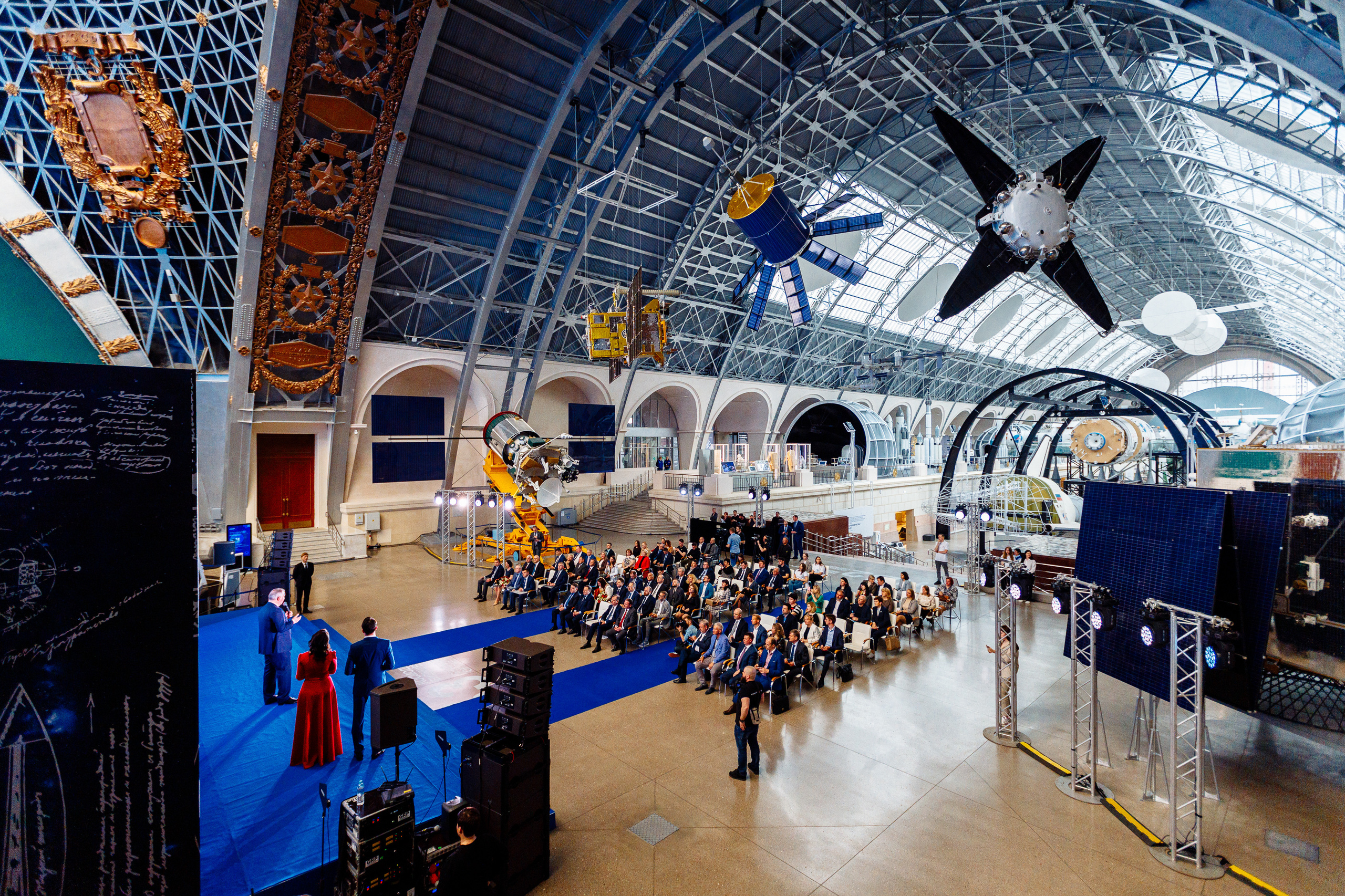 Созвездие Роскосмоса. Свадебный и портретный фотограф в Королёве Сергей Чихарев