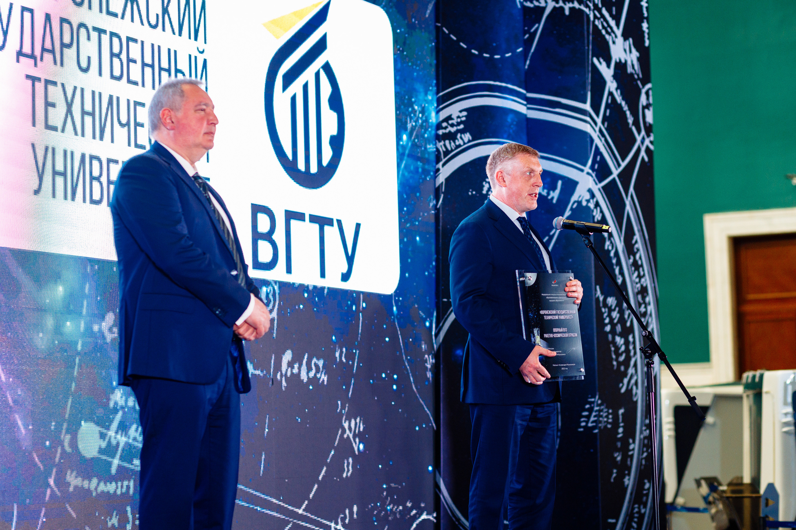 Созвездие Роскосмоса. Свадебный и портретный фотограф в Королёве Сергей Чихарев