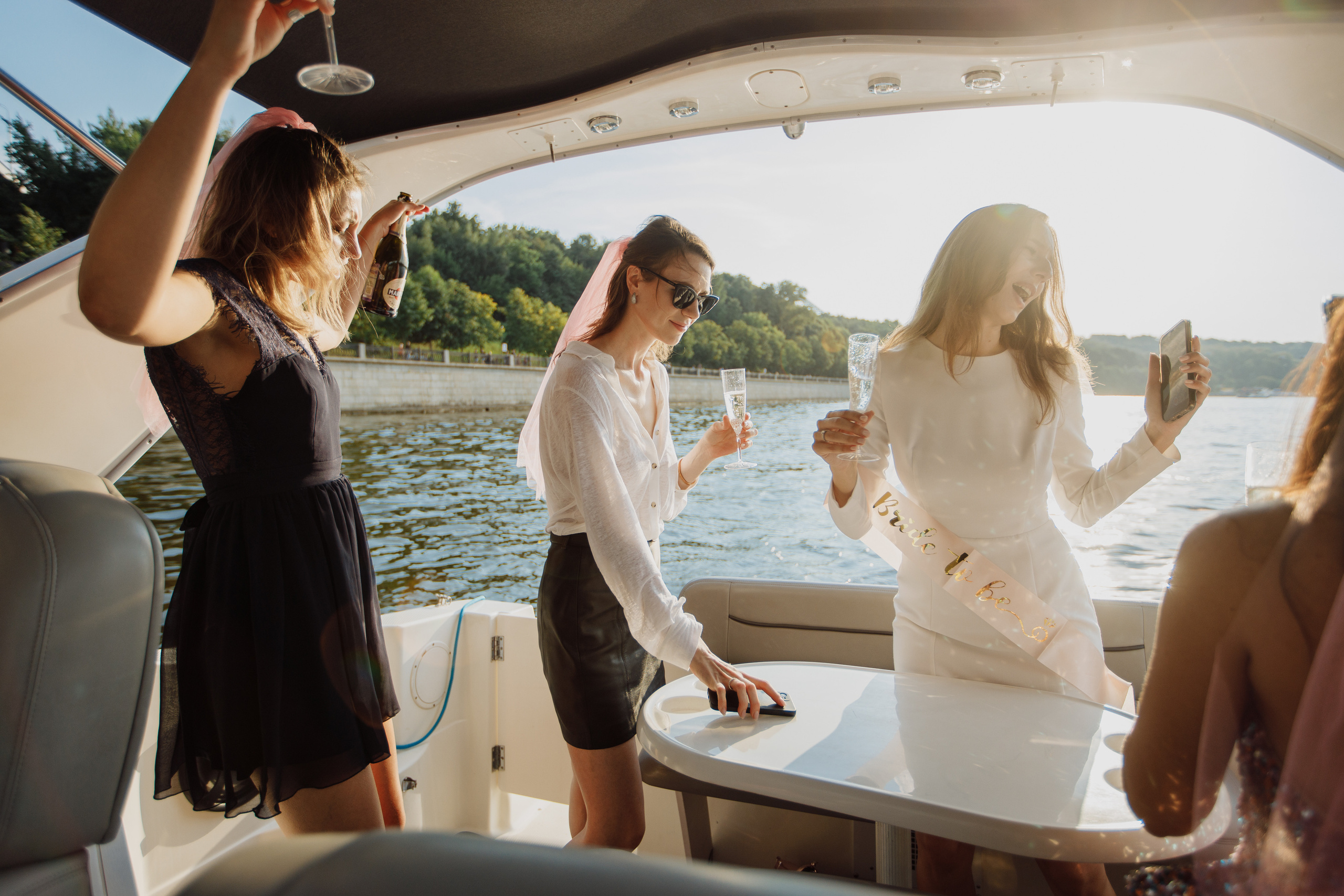 Девичник Анастасии. Свадебный и портретный фотограф в Королёве Сергей Чихарев
