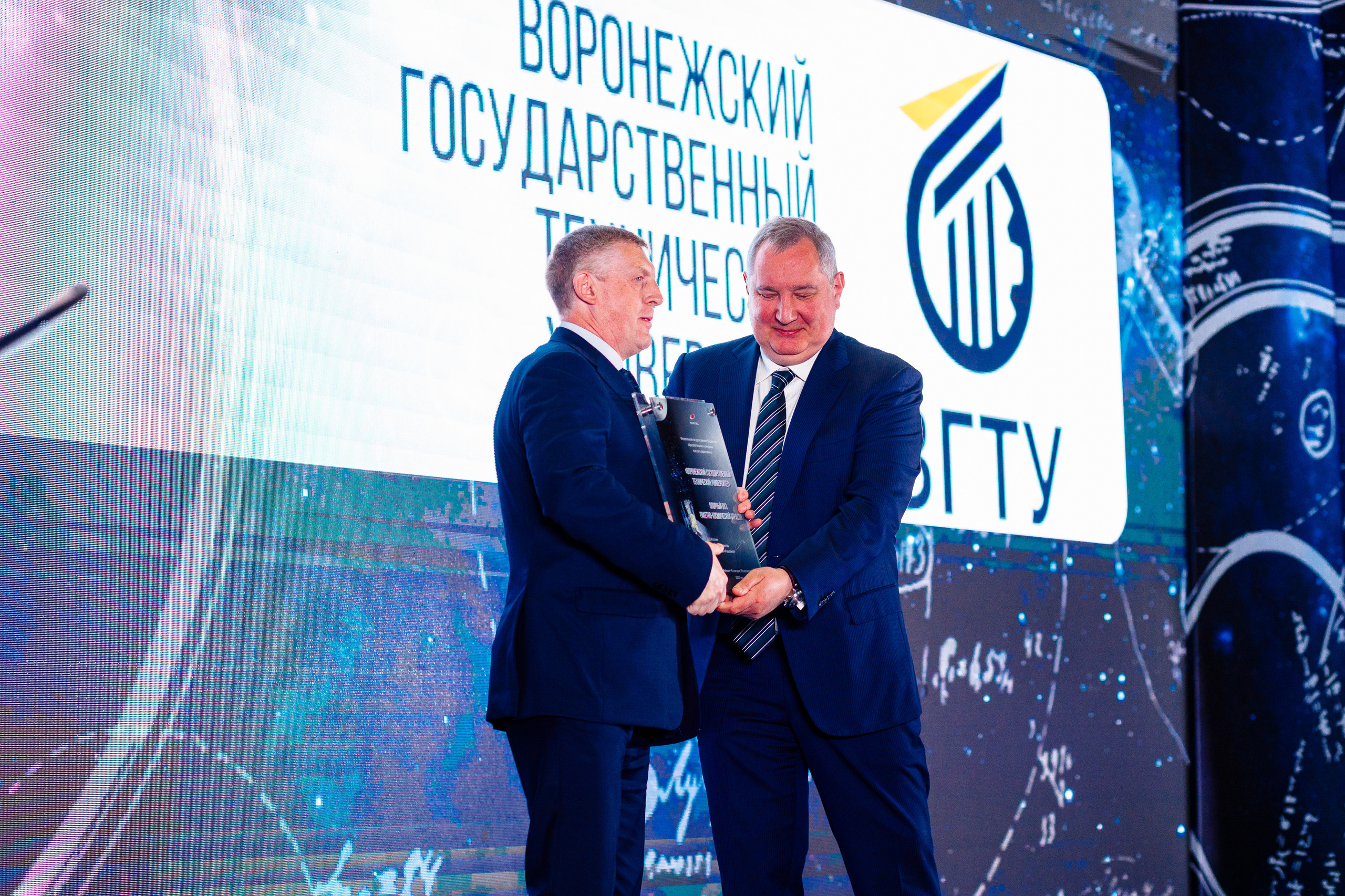 Созвездие Роскосмоса. Свадебный и портретный фотограф в Королёве Сергей Чихарев