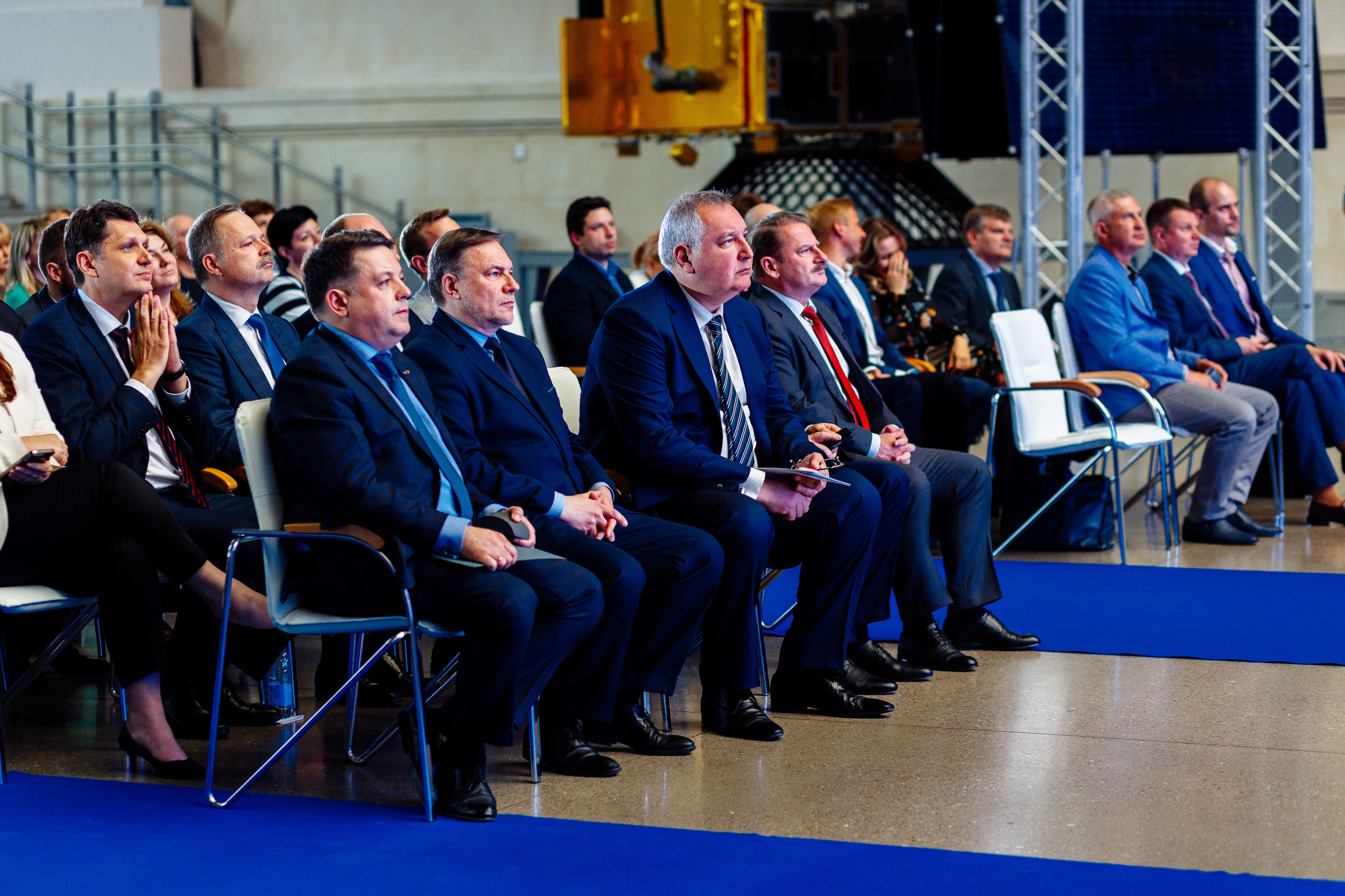 Созвездие Роскосмоса. Свадебный и портретный фотограф в Королёве Сергей Чихарев