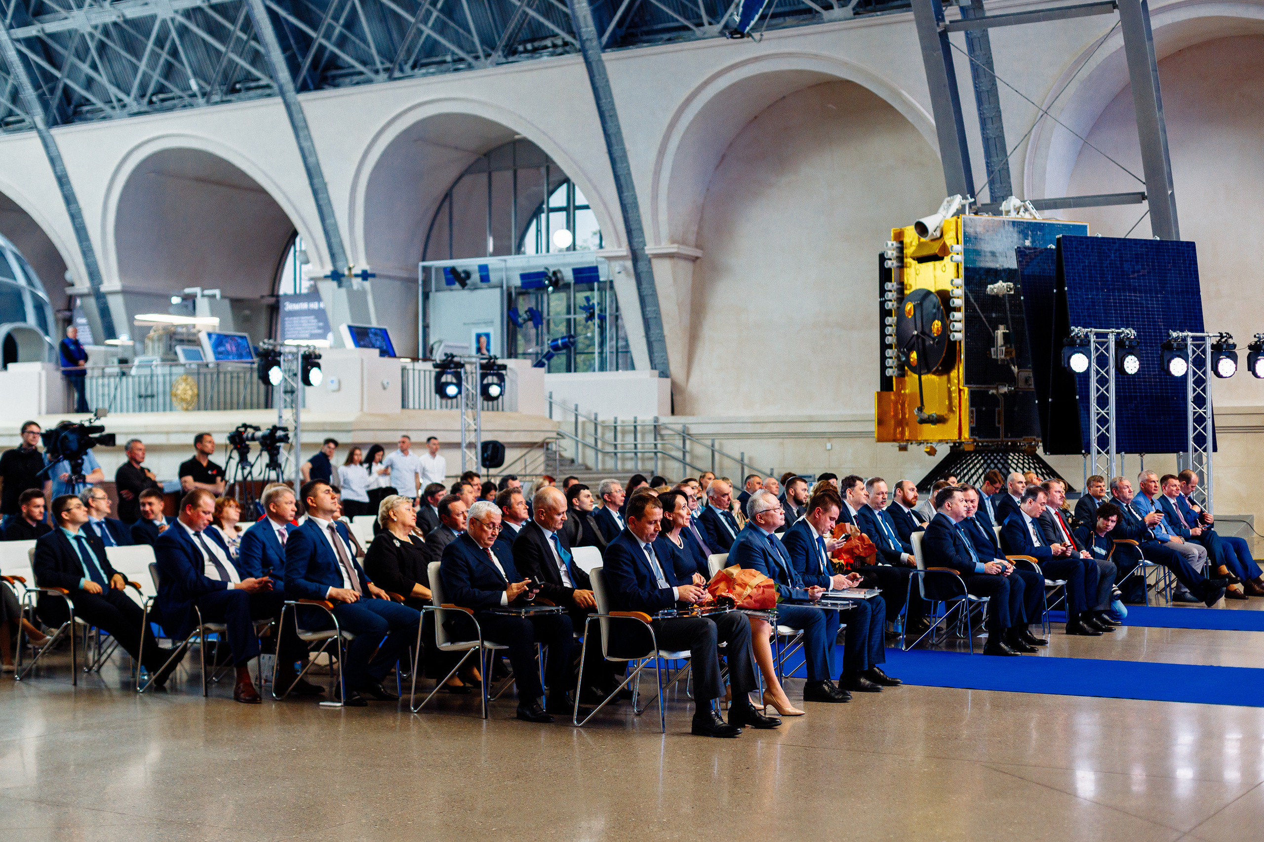 Созвездие Роскосмоса. Свадебный и портретный фотограф в Королёве Сергей Чихарев