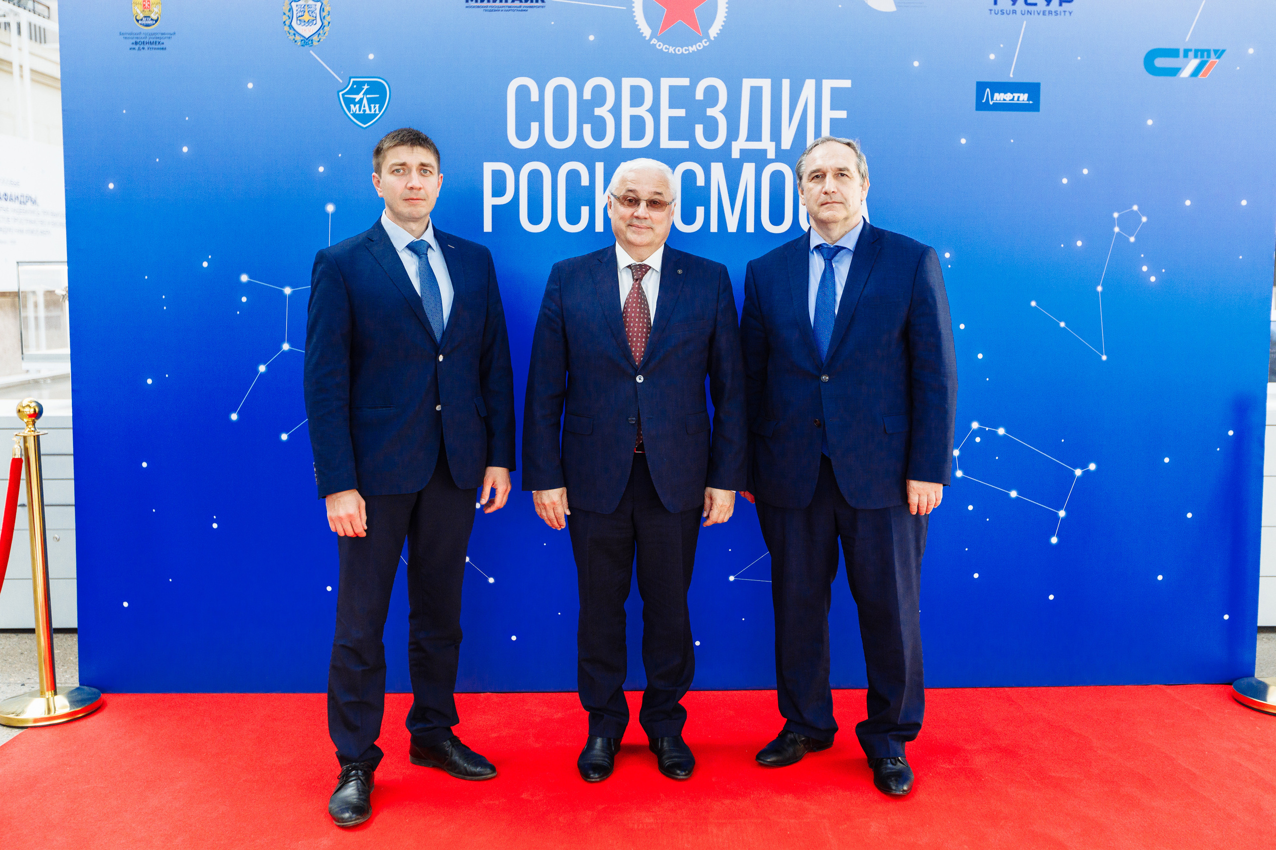 Созвездие Роскосмоса. Свадебный и портретный фотограф в Королёве Сергей Чихарев