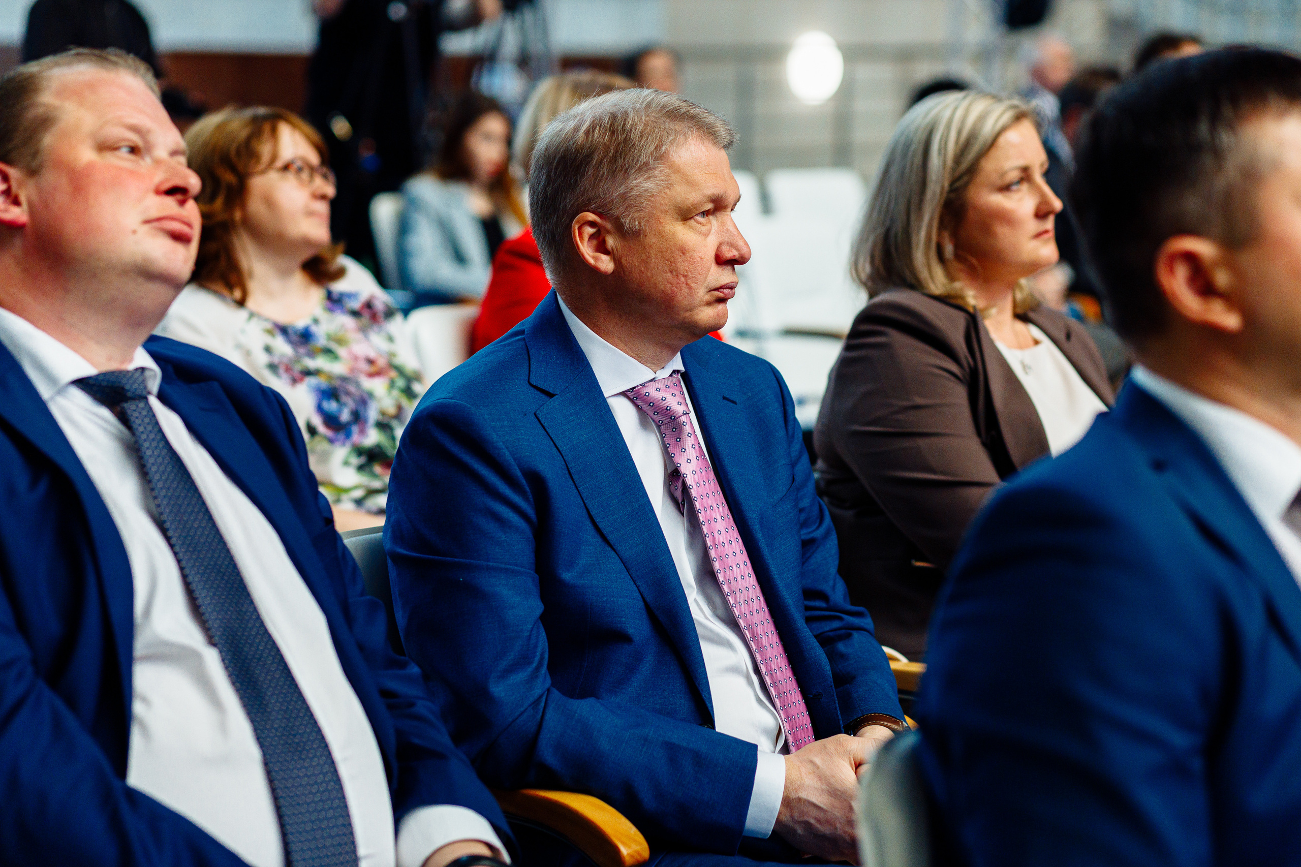 Созвездие Роскосмоса. Свадебный и портретный фотограф в Королёве Сергей Чихарев