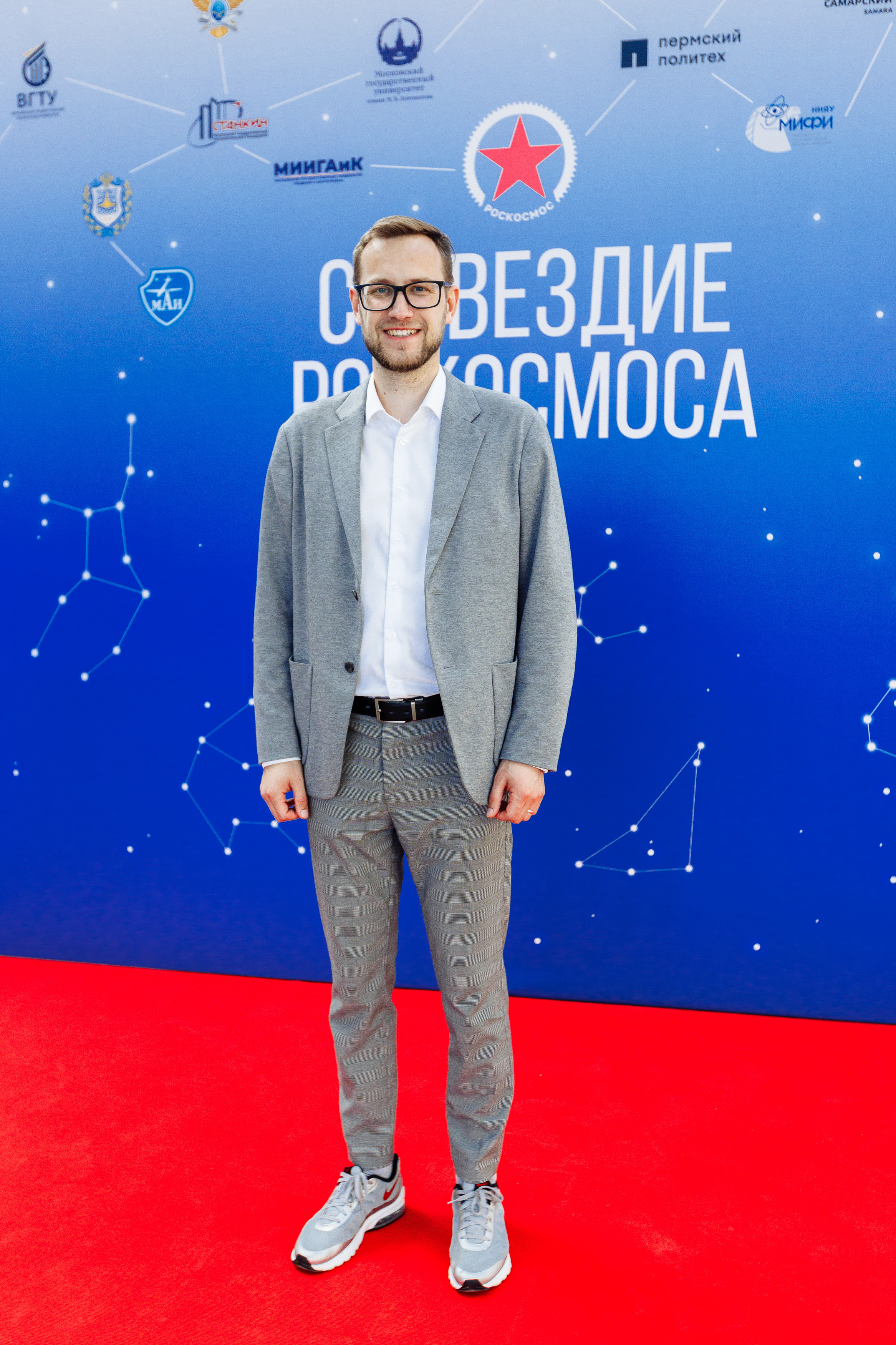 Созвездие Роскосмоса. Свадебный и портретный фотограф в Королёве Сергей Чихарев