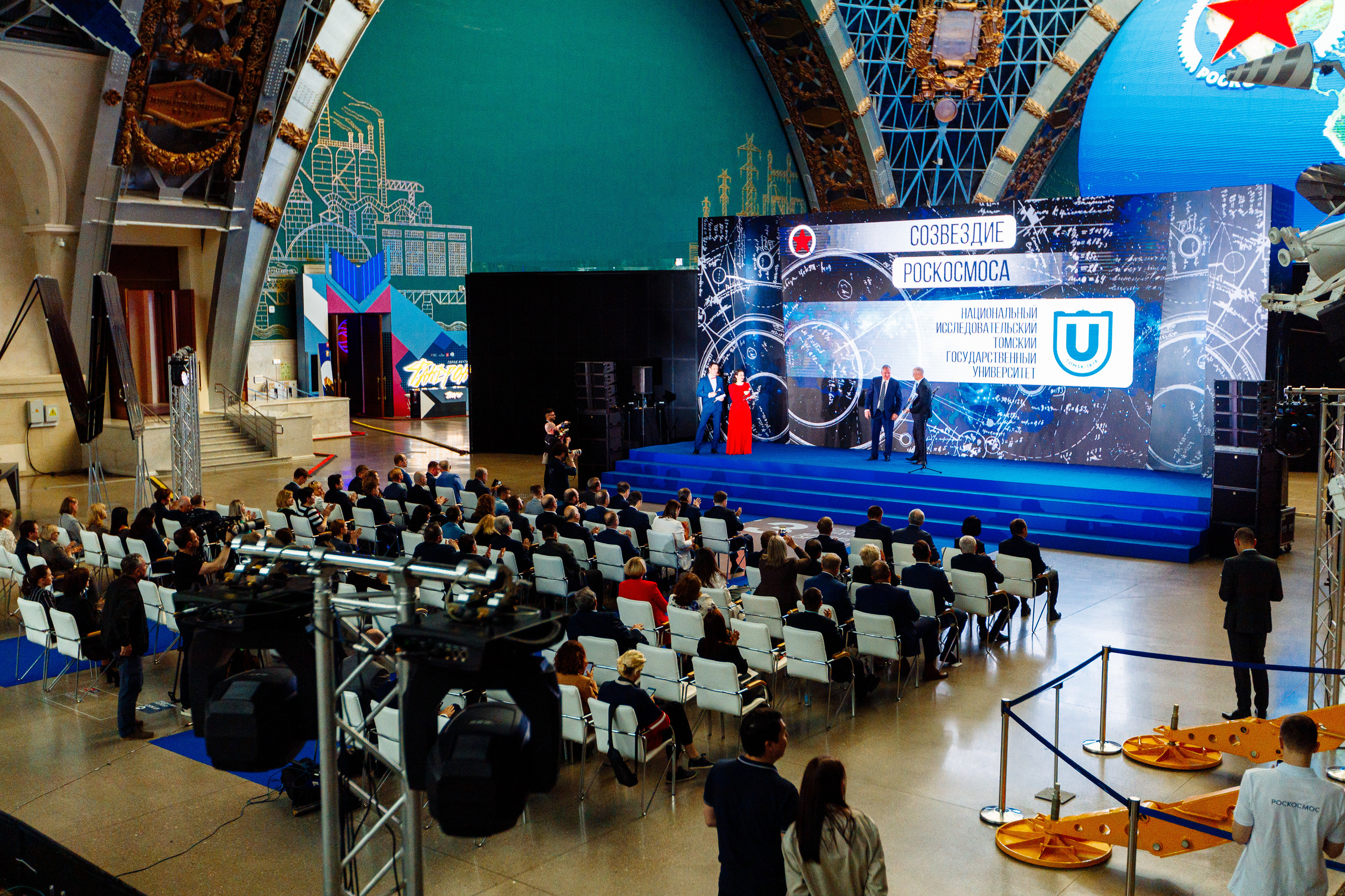 Созвездие Роскосмоса. Свадебный и портретный фотограф в Королёве Сергей Чихарев