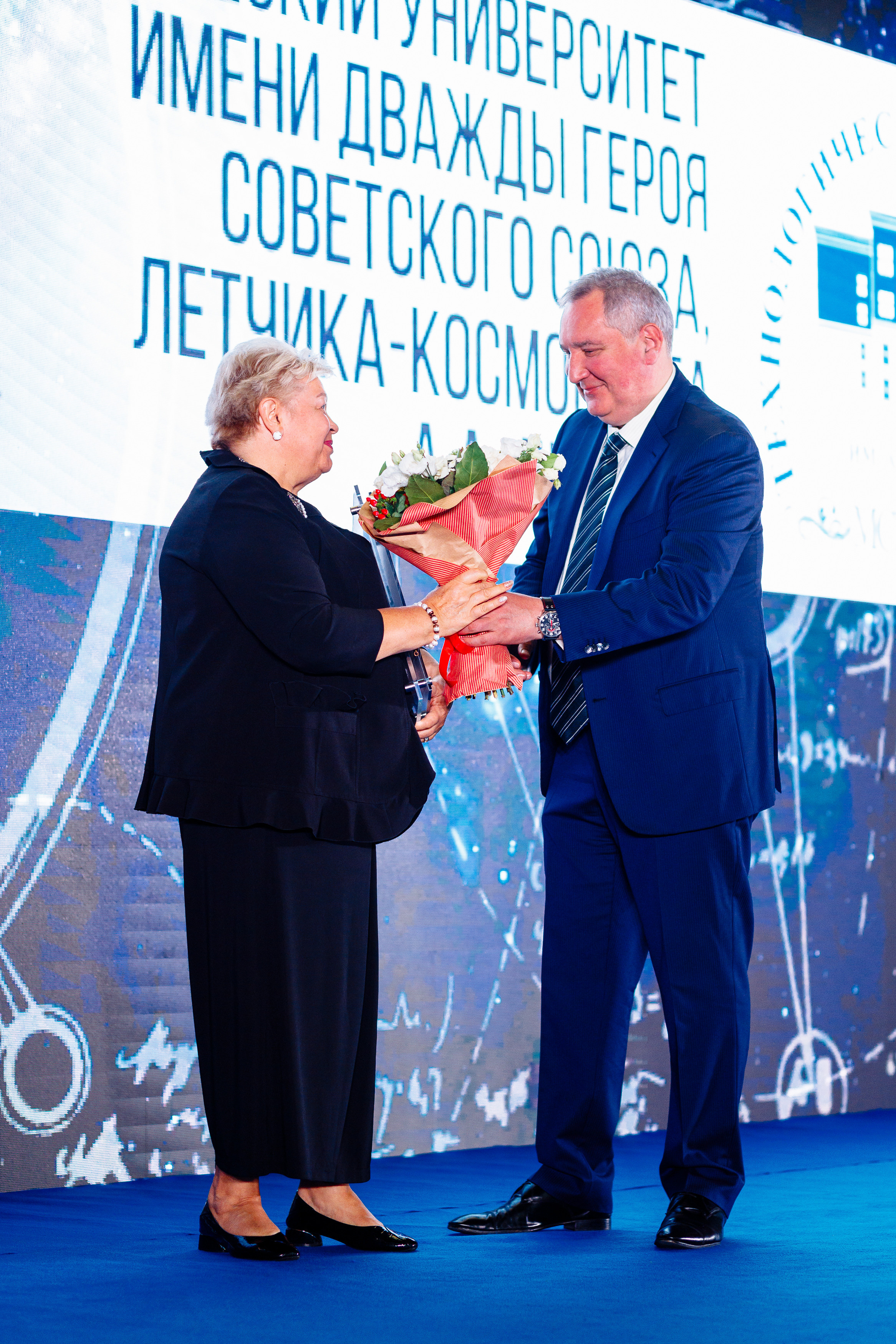 Созвездие Роскосмоса. Свадебный и портретный фотограф в Королёве Сергей Чихарев