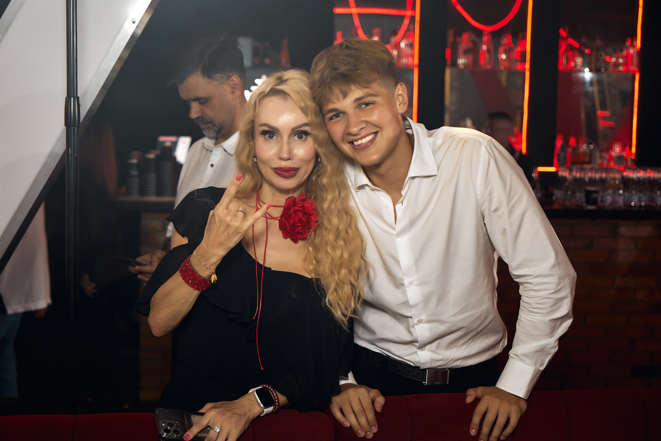 Фотограф на выпускной. Свадебный репортажный и фуд фотограф в Барнауле Гайфулин Виталий