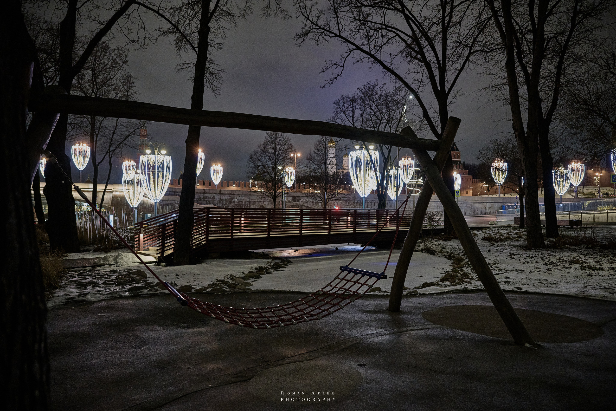 Новогодняя ночная Москва 2025. Фотограф Роман Адлер