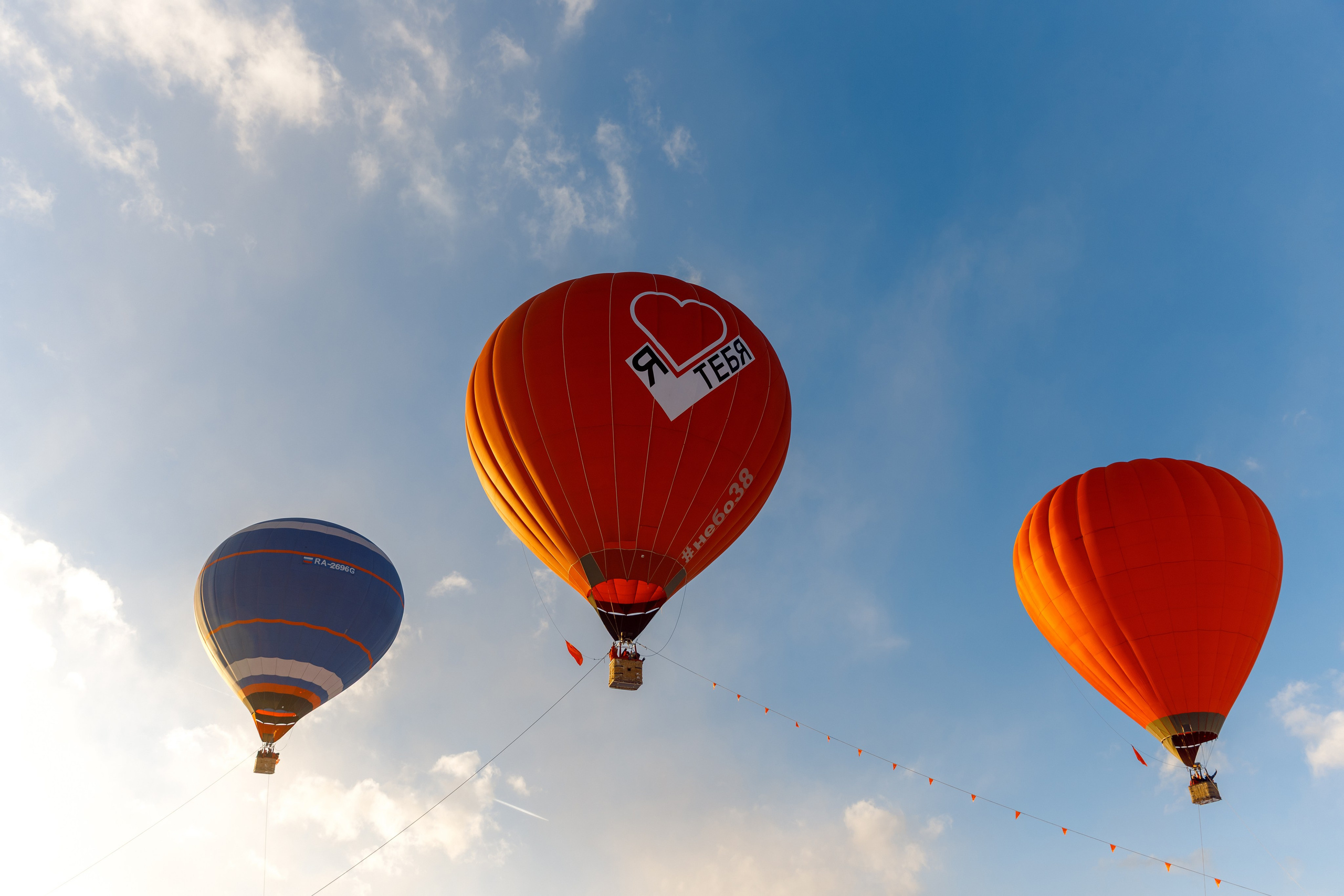 ЯБЛОКИ НА СНЕГУ. Свадебный фотограф Иркутск, репортажный фотограф Иркутск