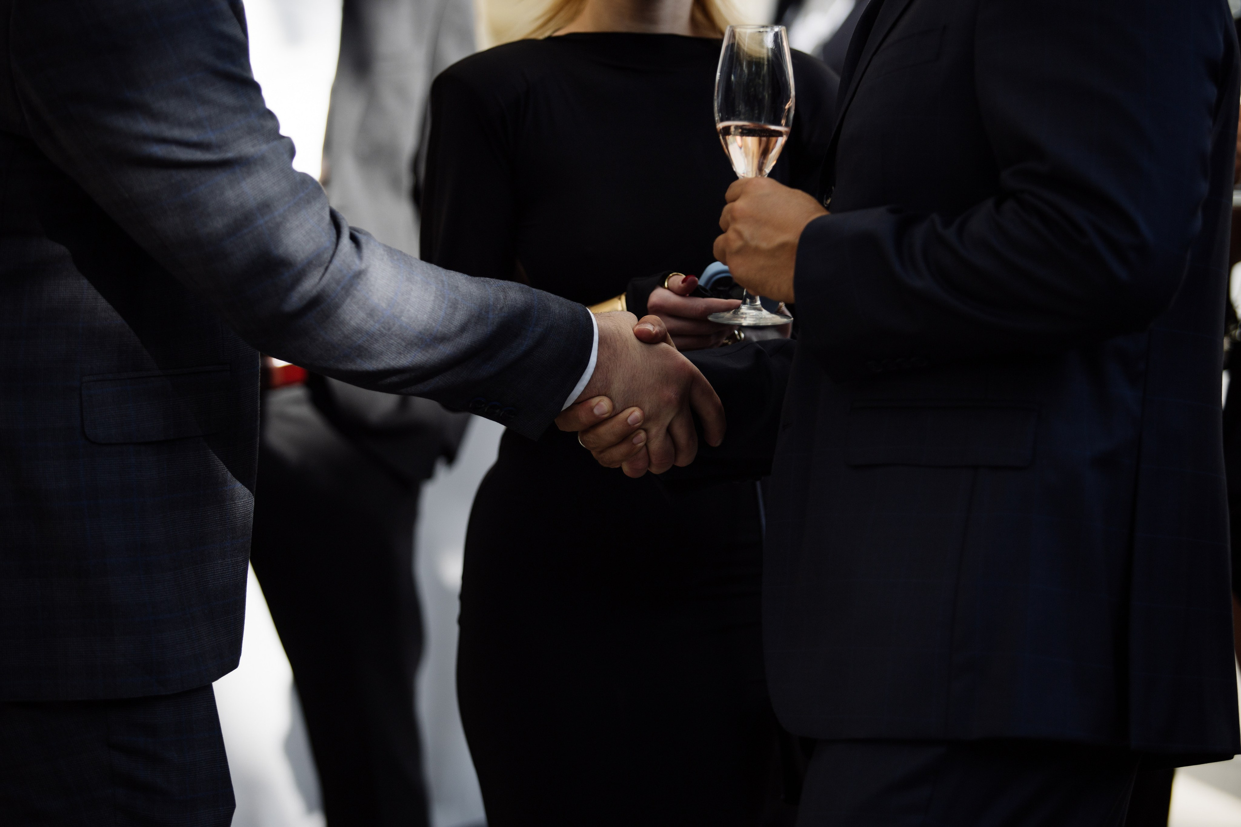 Свадебные серии — портфолио Эдуарда Смирнова | Живые эмоции и стильные кадры. Свадебный фотограф в Нижнем Новгороде — Эдуард Смирнов