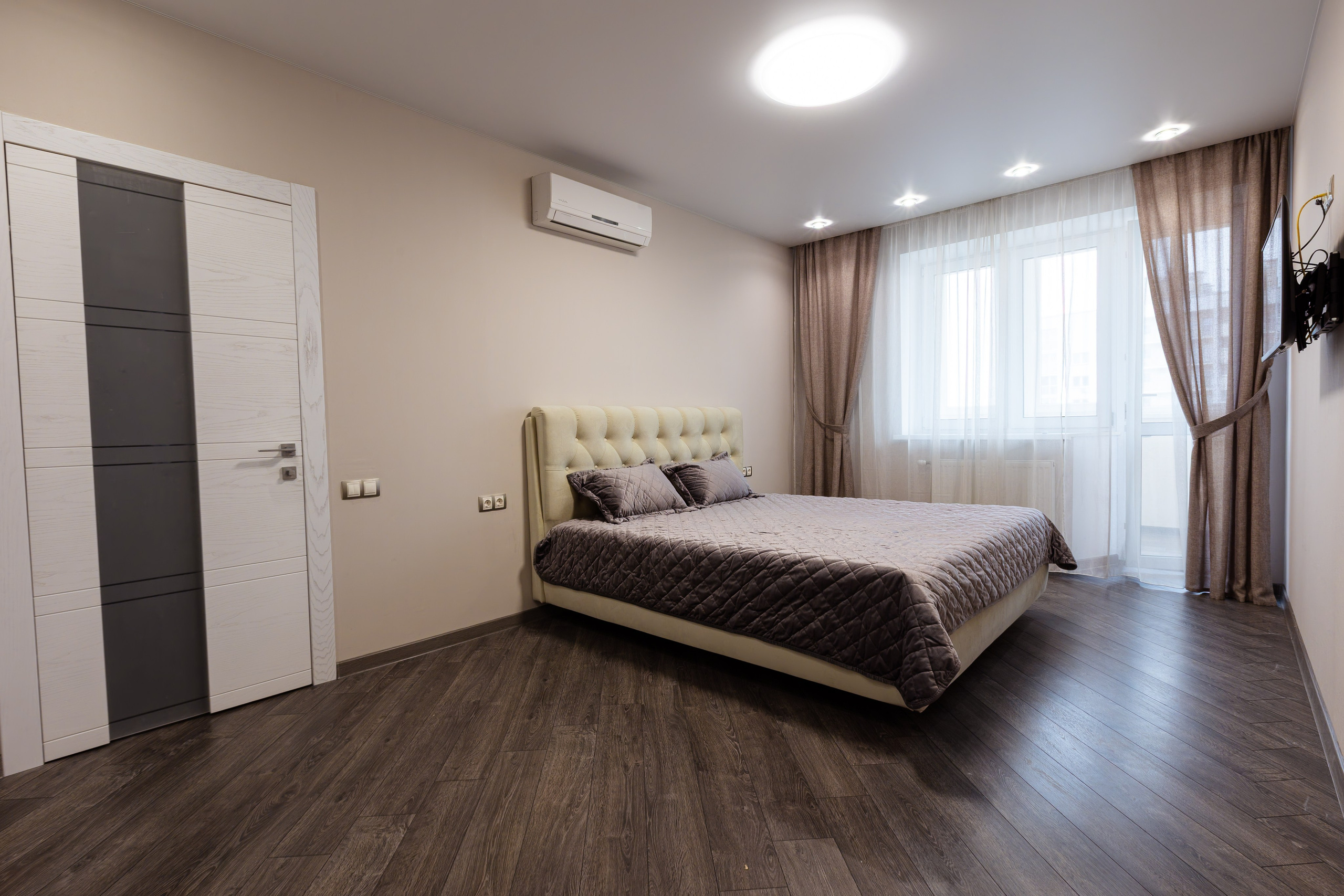 Квартира на Кузьмы Чёрного. Репортажный фотограф Минск ❘ Костецкий Илья ❘ Беларусь