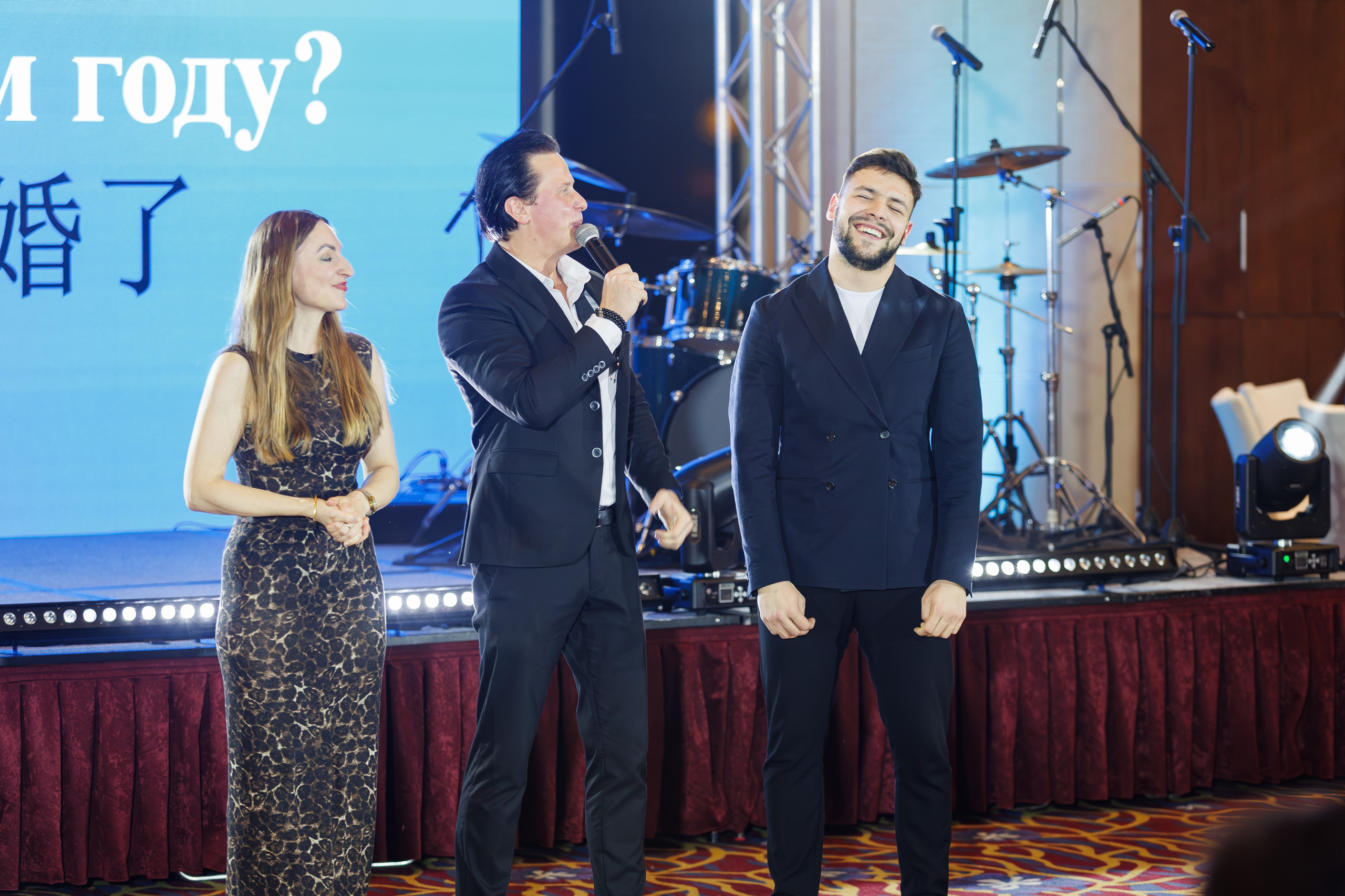 Новогодний корпоратив Отеля «Пекин». Репортажный фотограф Минск ❘ Костецкий Илья ❘ Беларусь