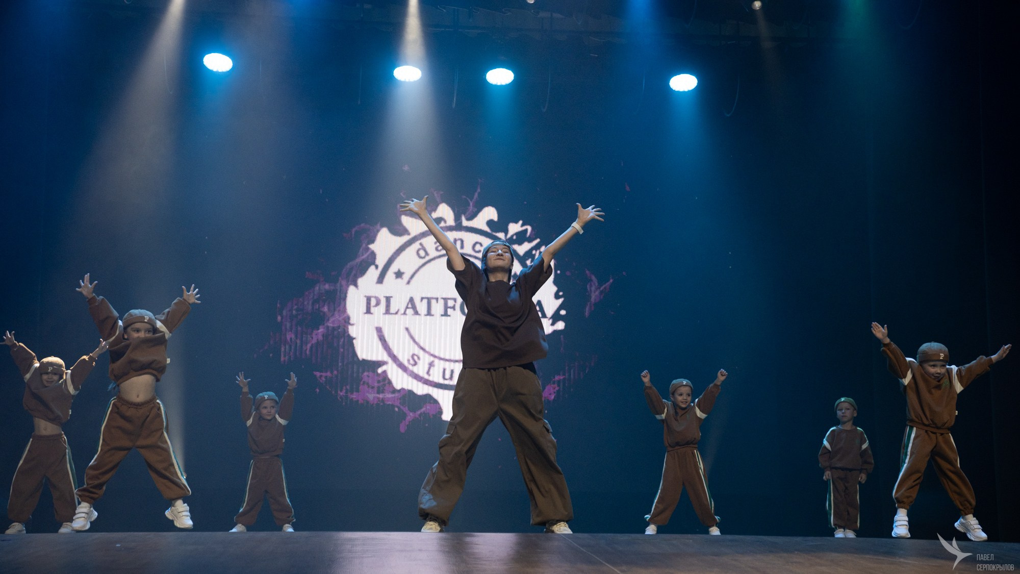 Отчетный концерт студии танцев PLATFORMA. Репортажный фотограф в Казани Павел Серпокрылов