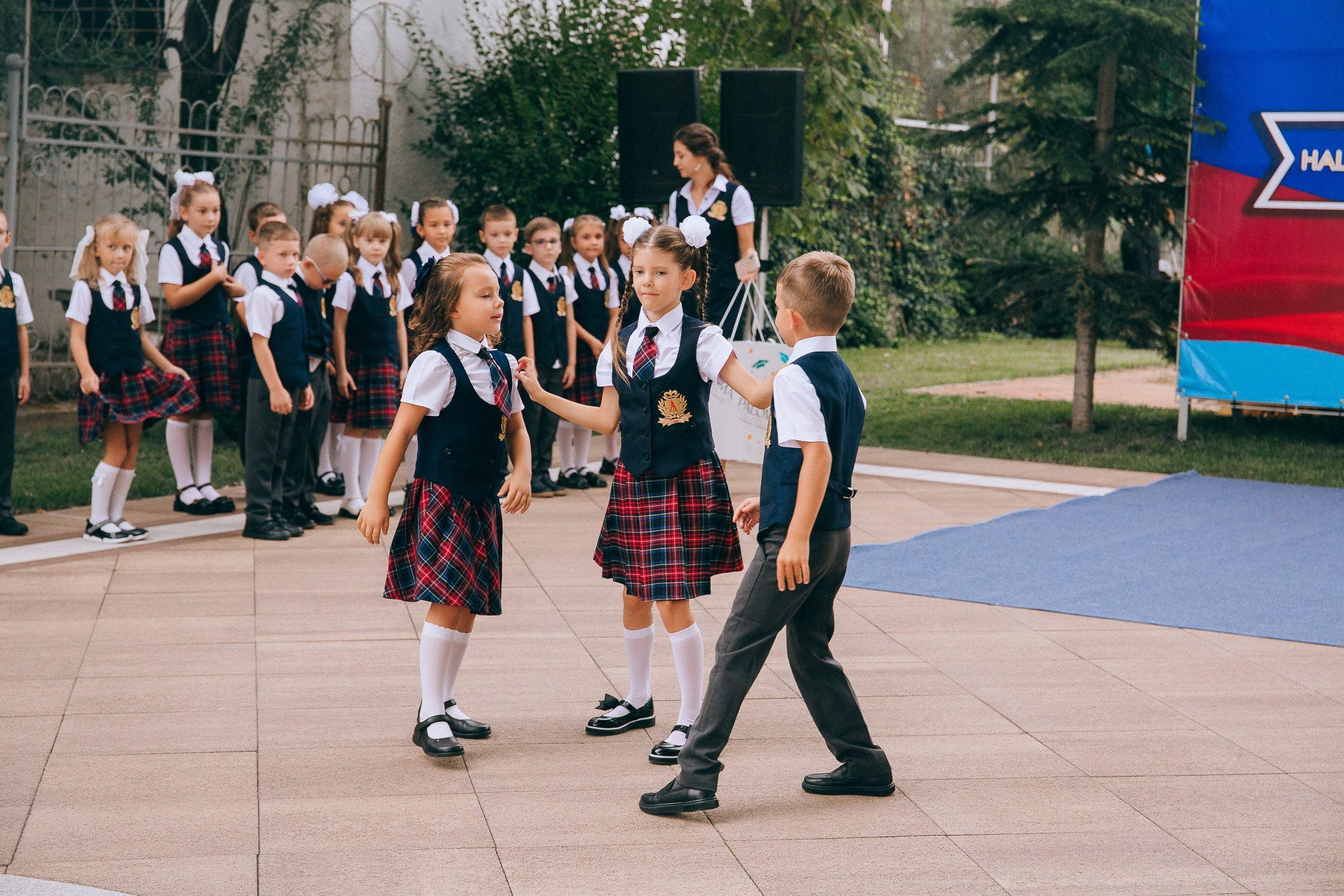 1 класс школа «Личность». Выпускные альбомы Натальи Бутко: Новороссийск, Анапа, Геленджик