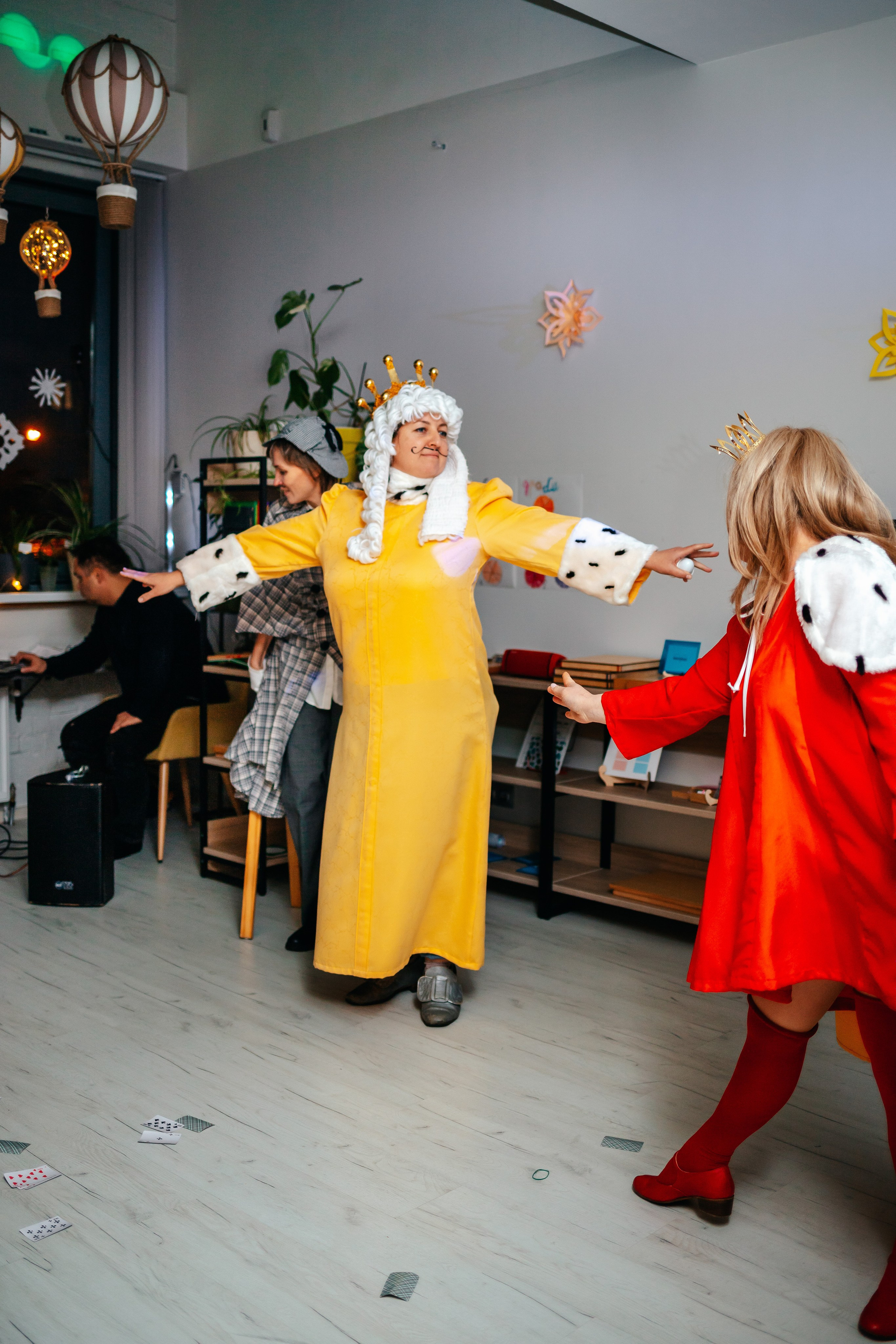 Новогодний утренник в Монтессори-школе. Семейный lifestyle фотограф в Санкт-Петербурге Людмила Пахомова