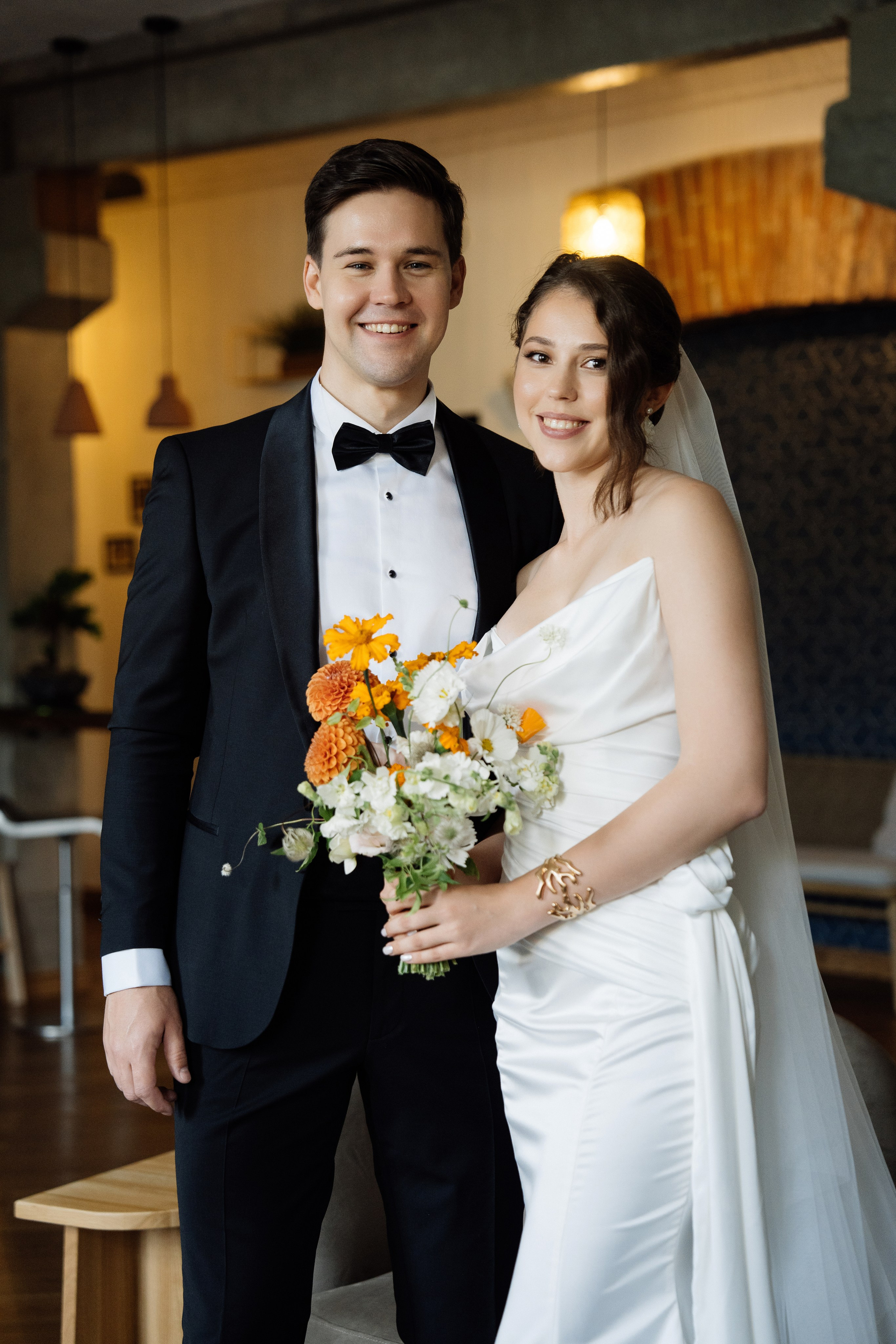 Оранжевая свадьба в гребешках. Свадебный фотограф организатор в Санкт-Петербурге Ассоль Опарина