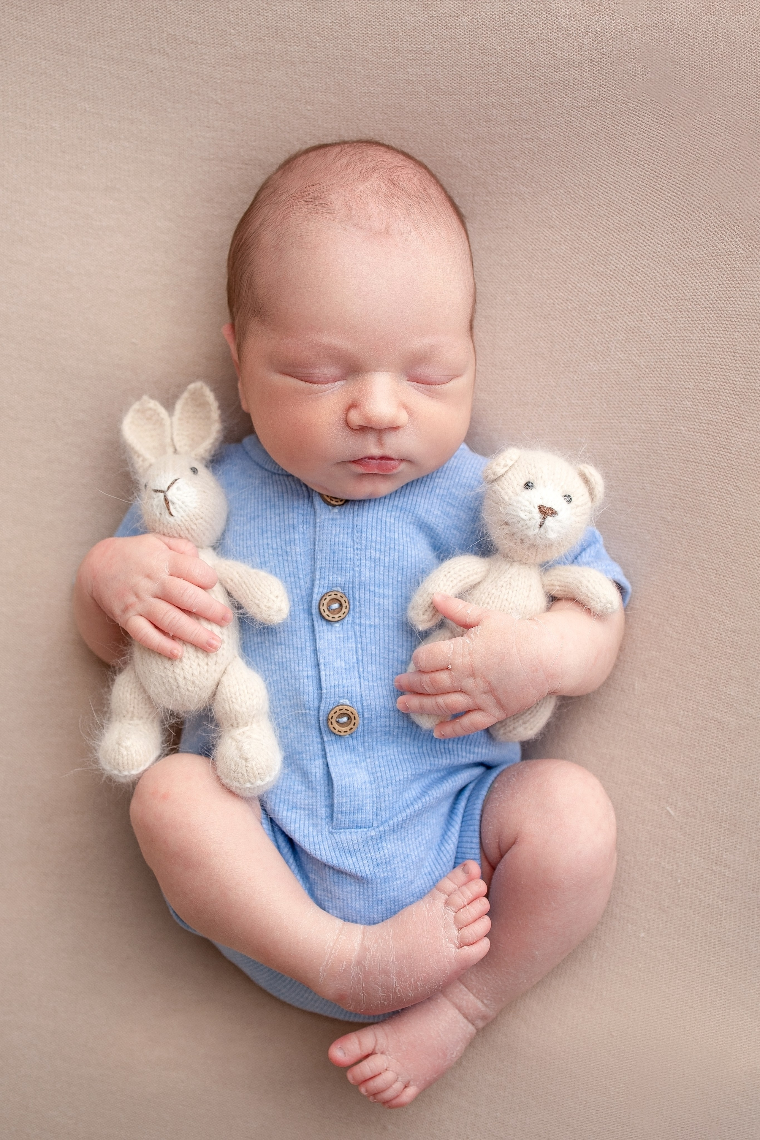 Нежная и милая фотосессия первых дней жизни Вашего ребенка в Минске. Фотограф новорождённых Минск — стоимость newborn фотосессии в Минске