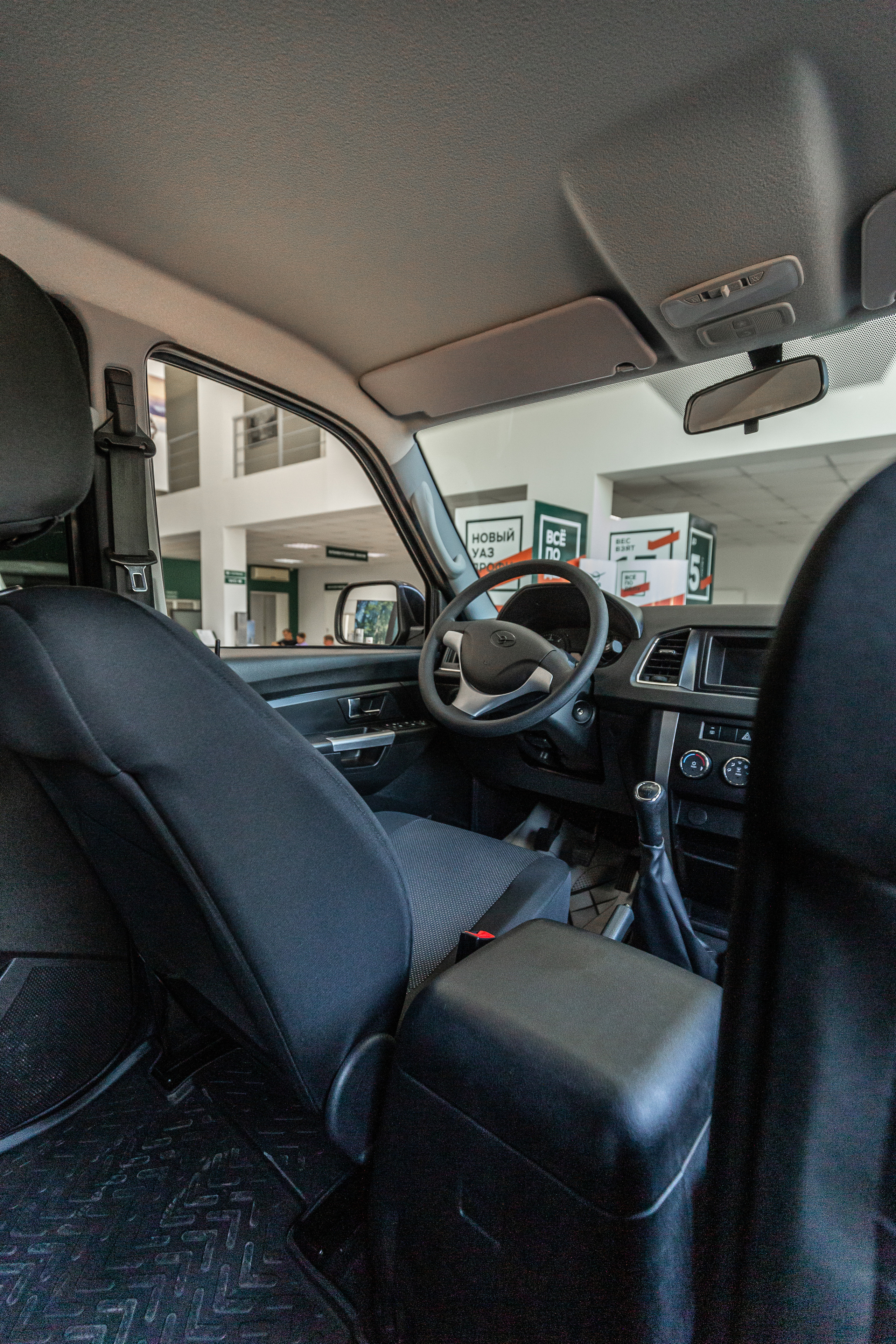 Автосалон ЭХО & СамараОнлайн24. Фотограф в Самаре / Олеся Широнина