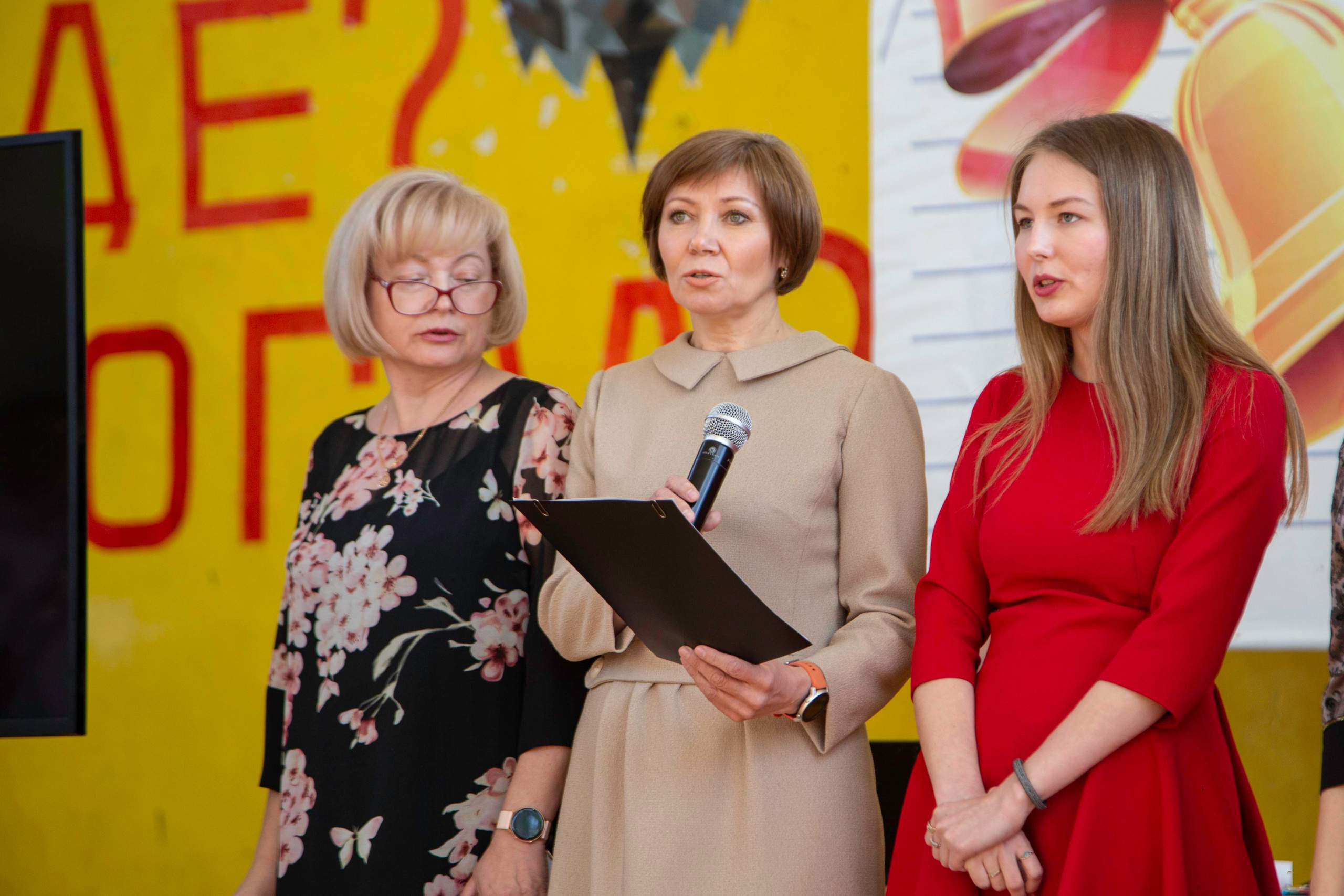 Последний звонок. Фотограф в Самаре / Олеся Широнина