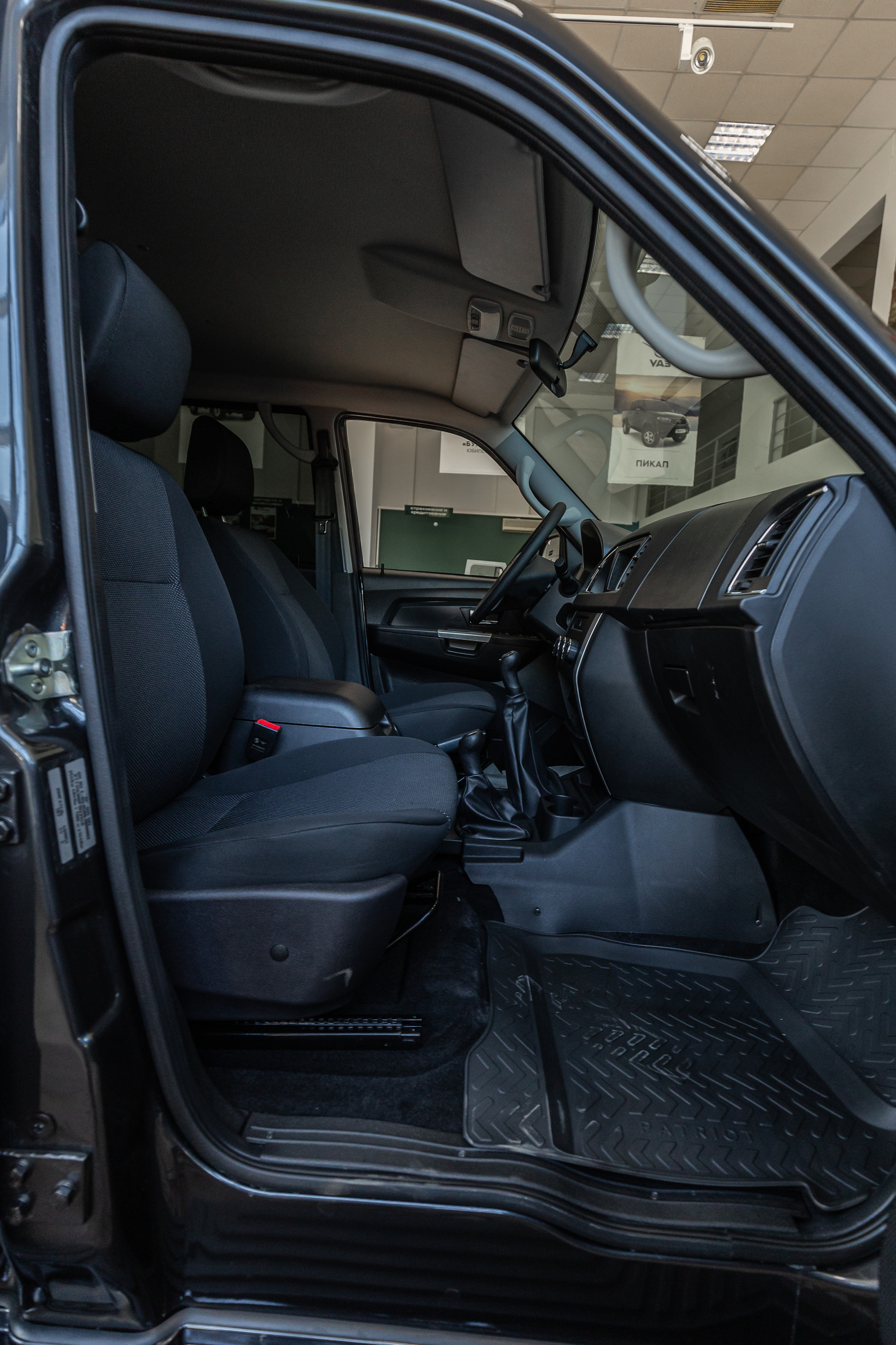 Автосалон ЭХО & СамараОнлайн24. Фотограф в Самаре / Олеся Широнина