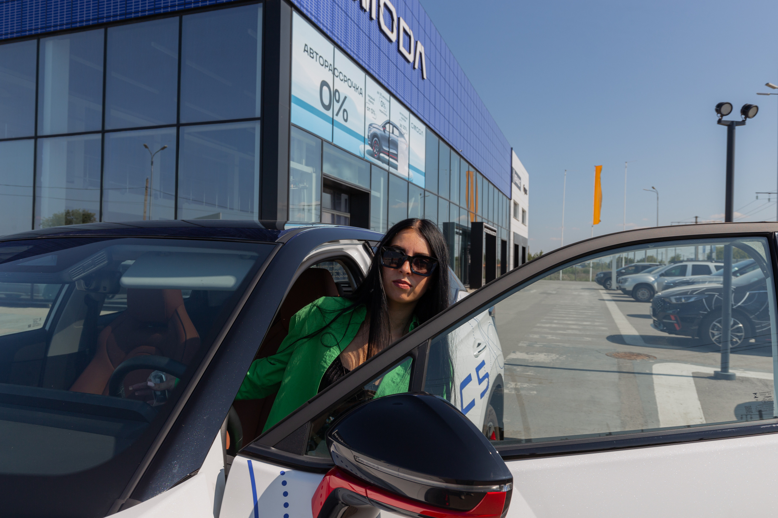 Автосалон ЭХО & СамараОнлайн24. Фотограф в Самаре / Олеся Широнина