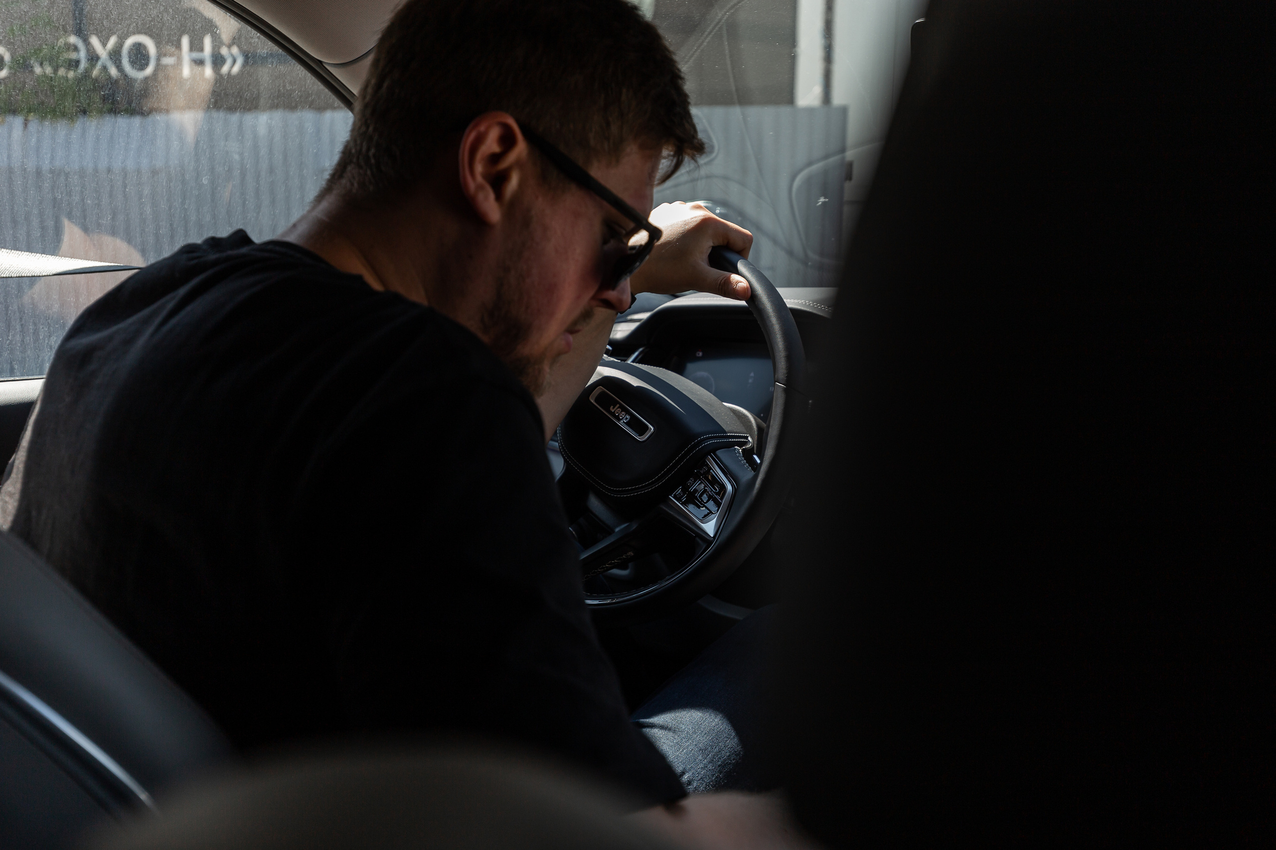 Автосалон ЭХО & СамараОнлайн24. Фотограф в Самаре / Олеся Широнина