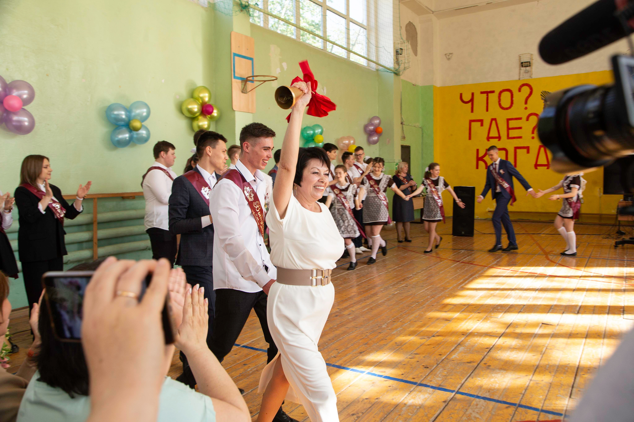 Последний звонок. Фотограф в Самаре / Олеся Широнина