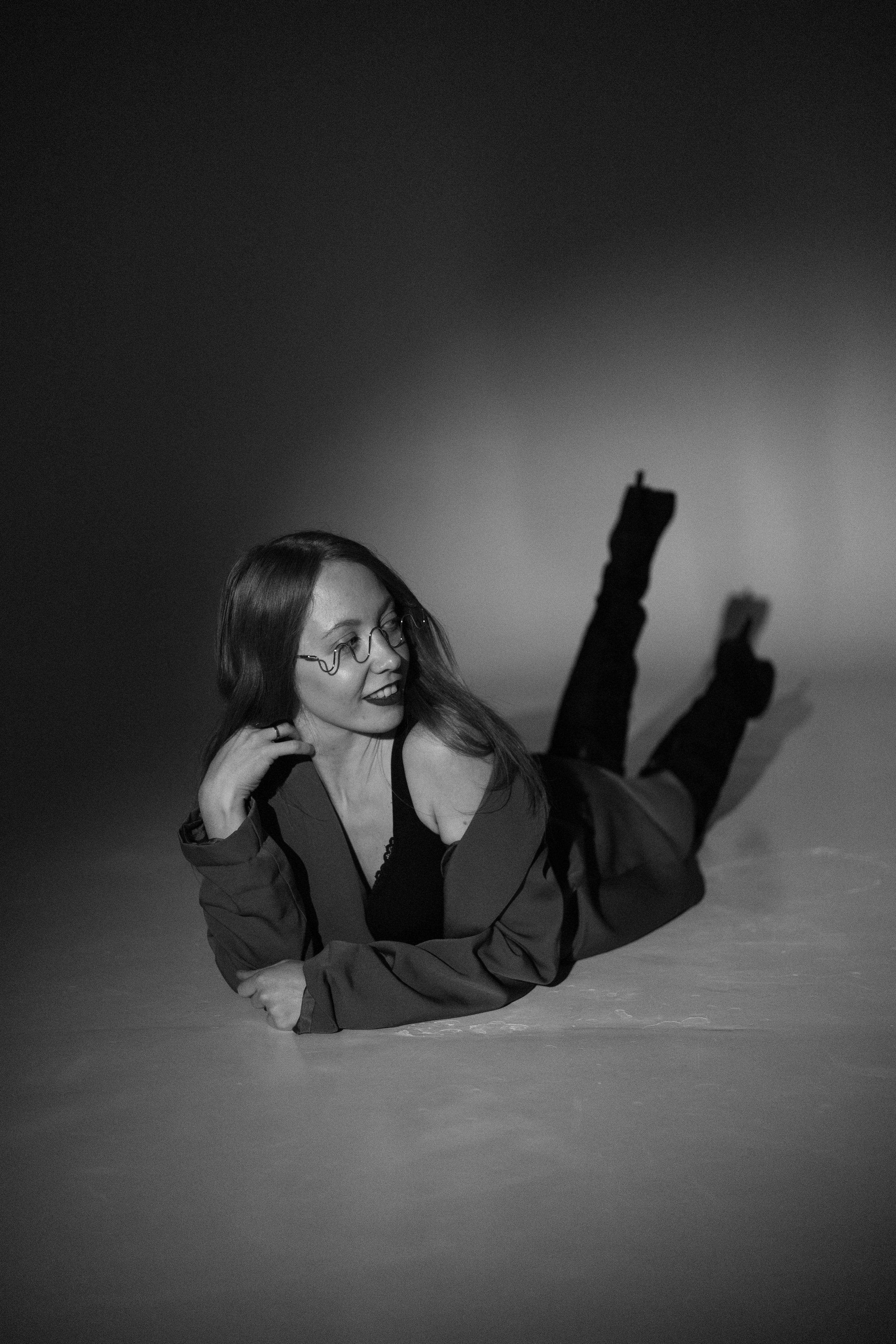 ЖЕНСКИЕ ПОРТРЕТЫ СТУДИЯ 2026. Фотограф Красноярск съемки лавстори, фотосессия в студии, портретная съемка, творческие фотосессии