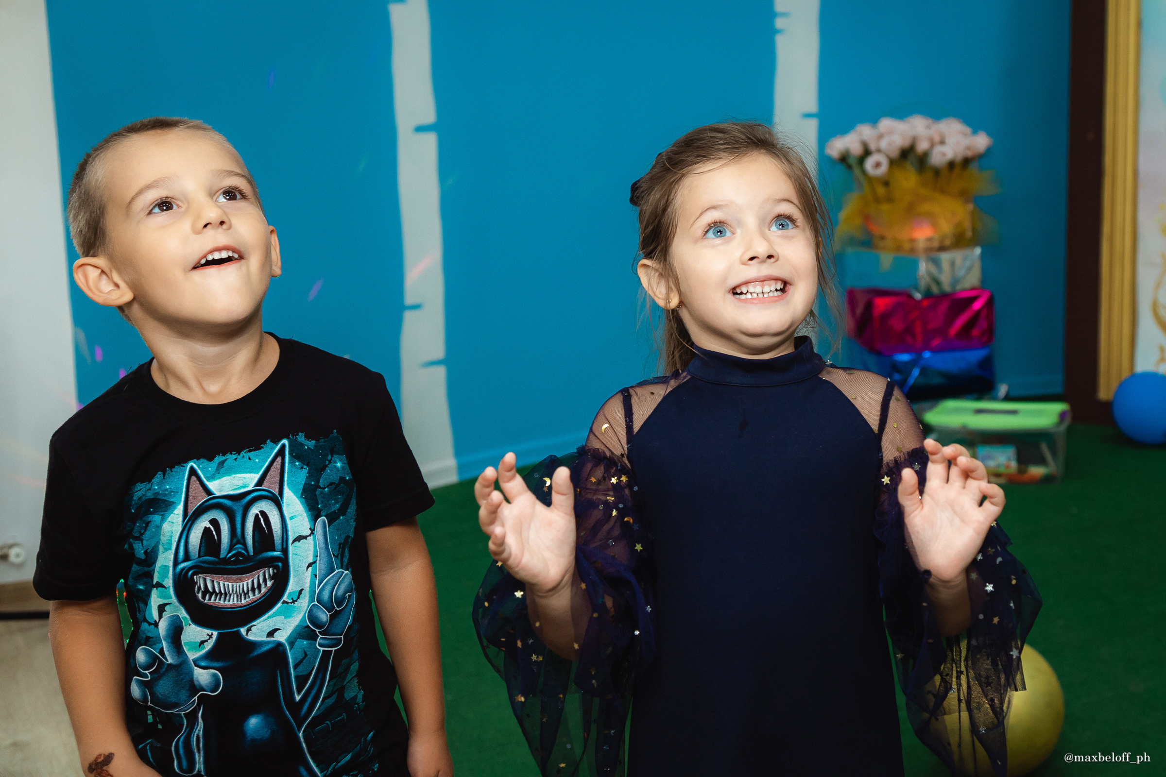 День рождения в детском центре Волшебная страна. Семейный фотограф — Макс Белогрудов