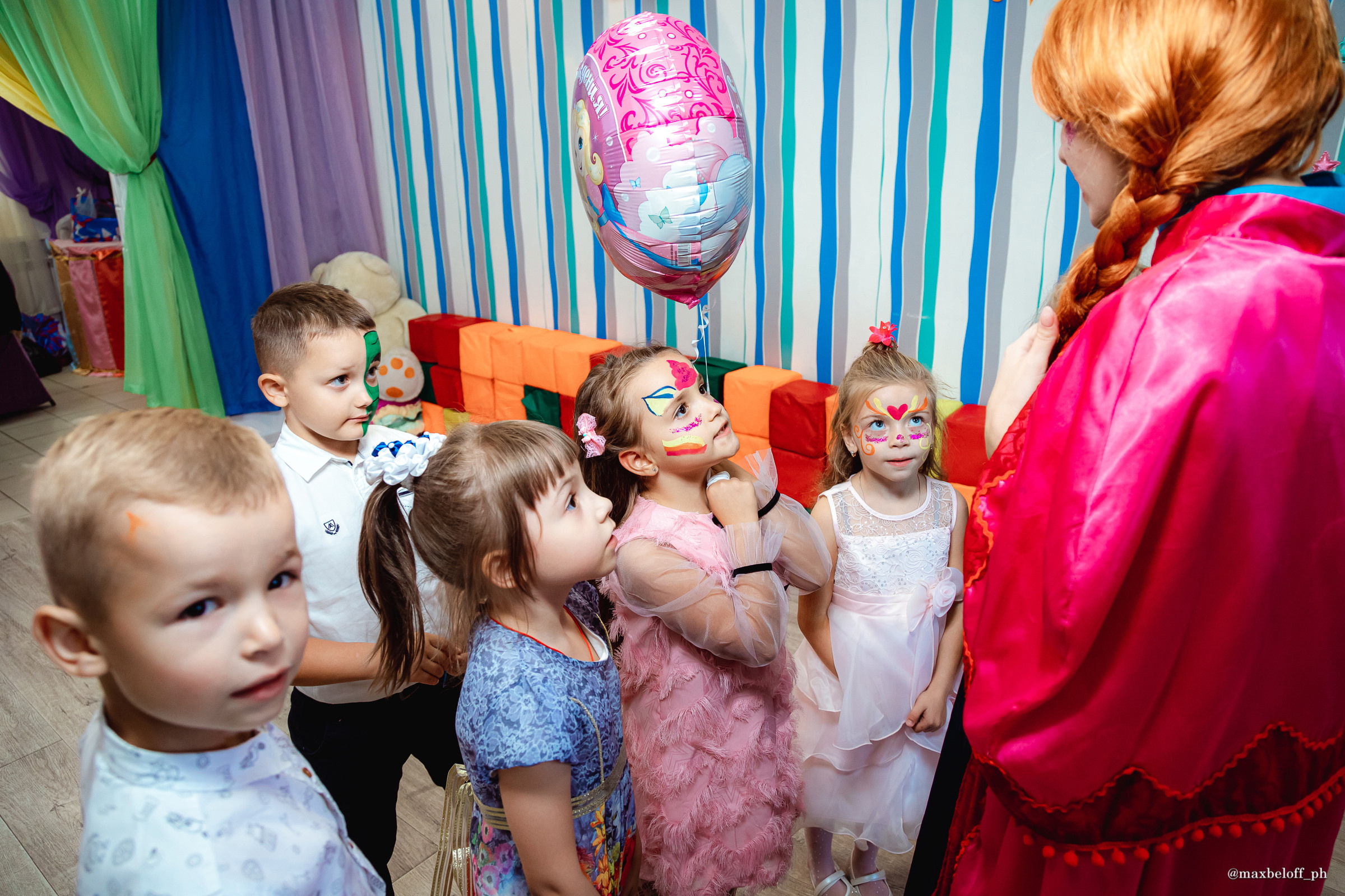 День рождения Миланы в детском центре 3/9 Царство. Семейный фотограф — Макс Белогрудов