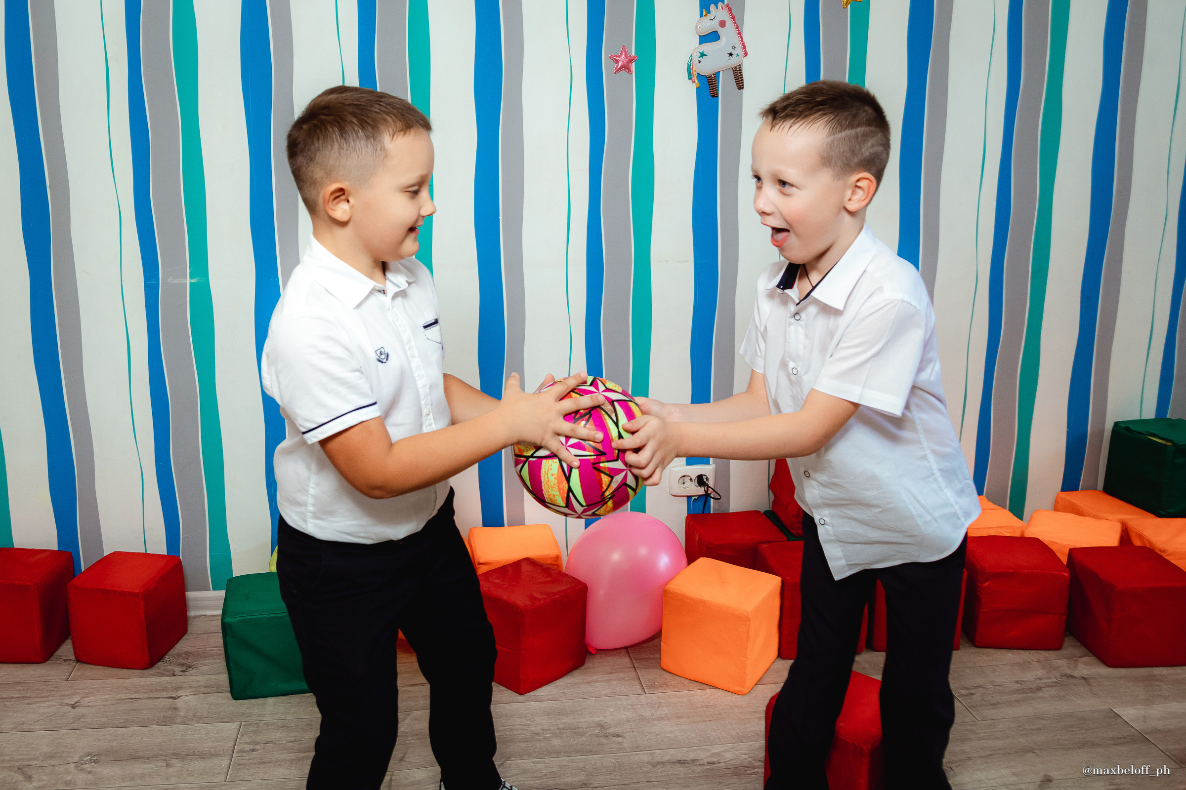 День рождения Миланы в детском центре 3/9 Царство. Семейный фотограф — Макс Белогрудов