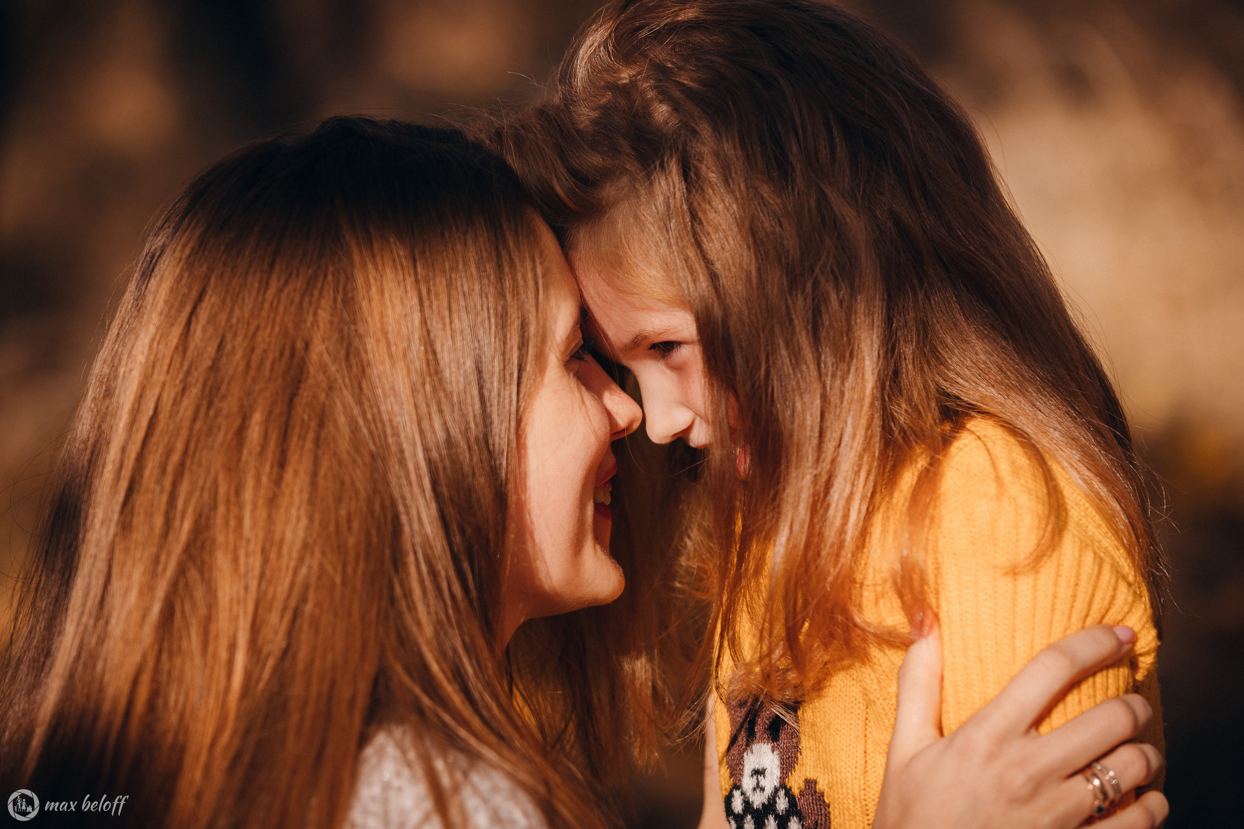 Осенние качели Светлана и Ксения. Семейный фотограф — Макс Белогрудов