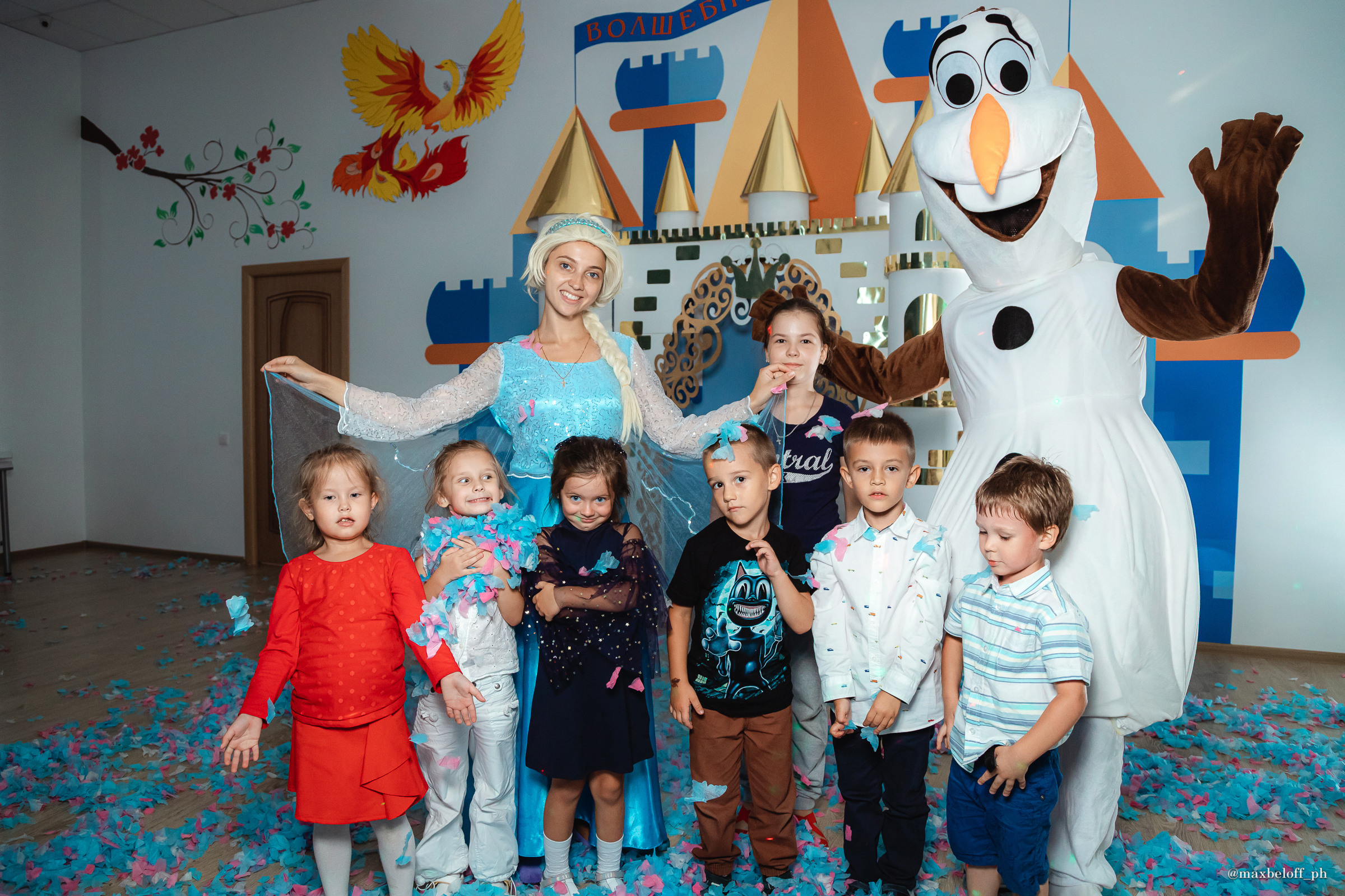 День рождения в детском центре Волшебная страна. Семейный фотограф — Макс Белогрудов