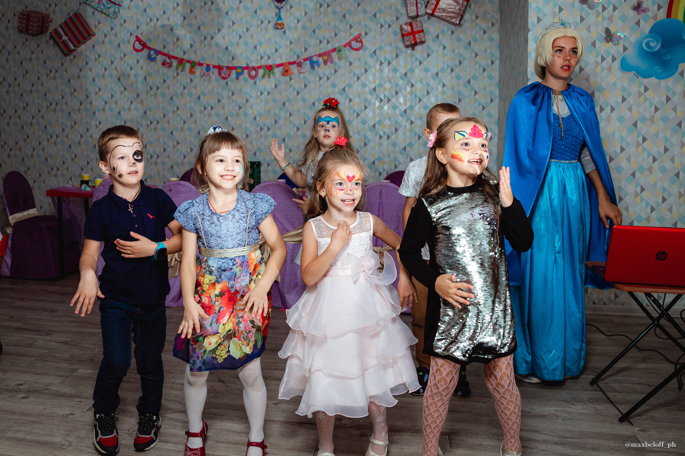 День рождения Миланы в детском центре 3/9 Царство. Семейный фотограф — Макс Белогрудов