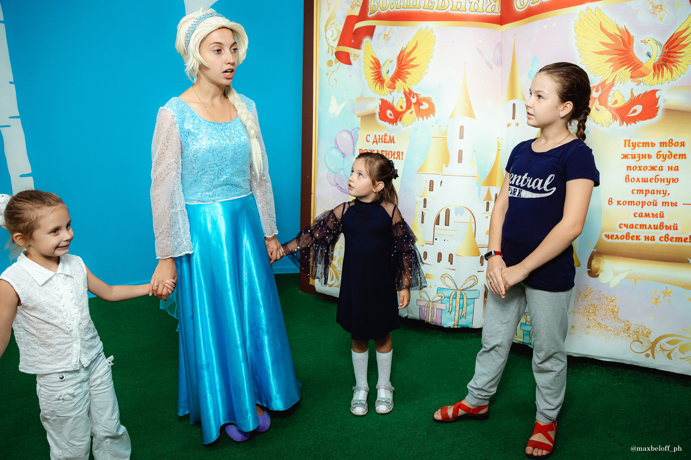 День рождения в детском центре Волшебная страна. Семейный фотограф — Макс Белогрудов