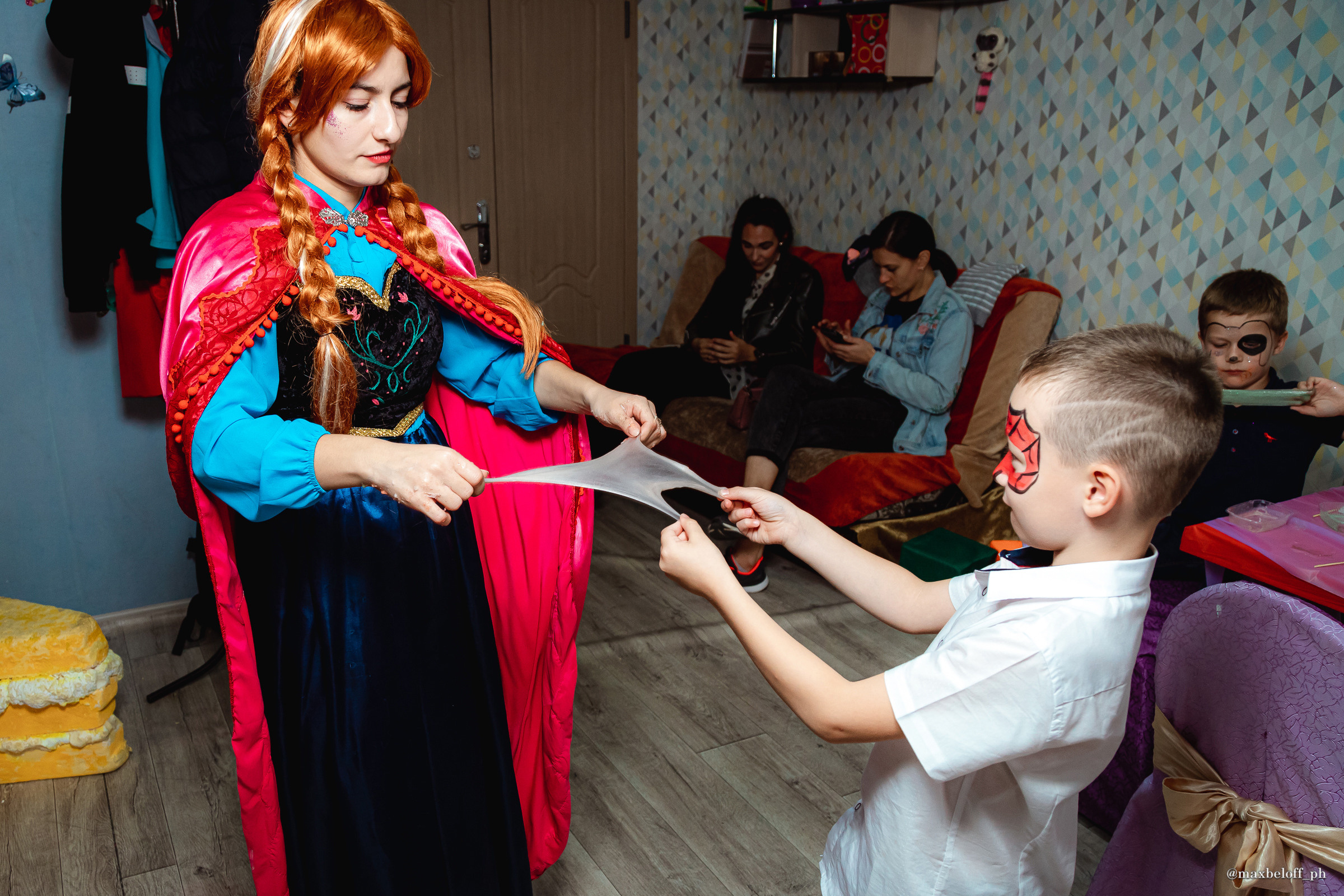 День рождения Миланы в детском центре 3/9 Царство. Семейный фотограф — Макс Белогрудов