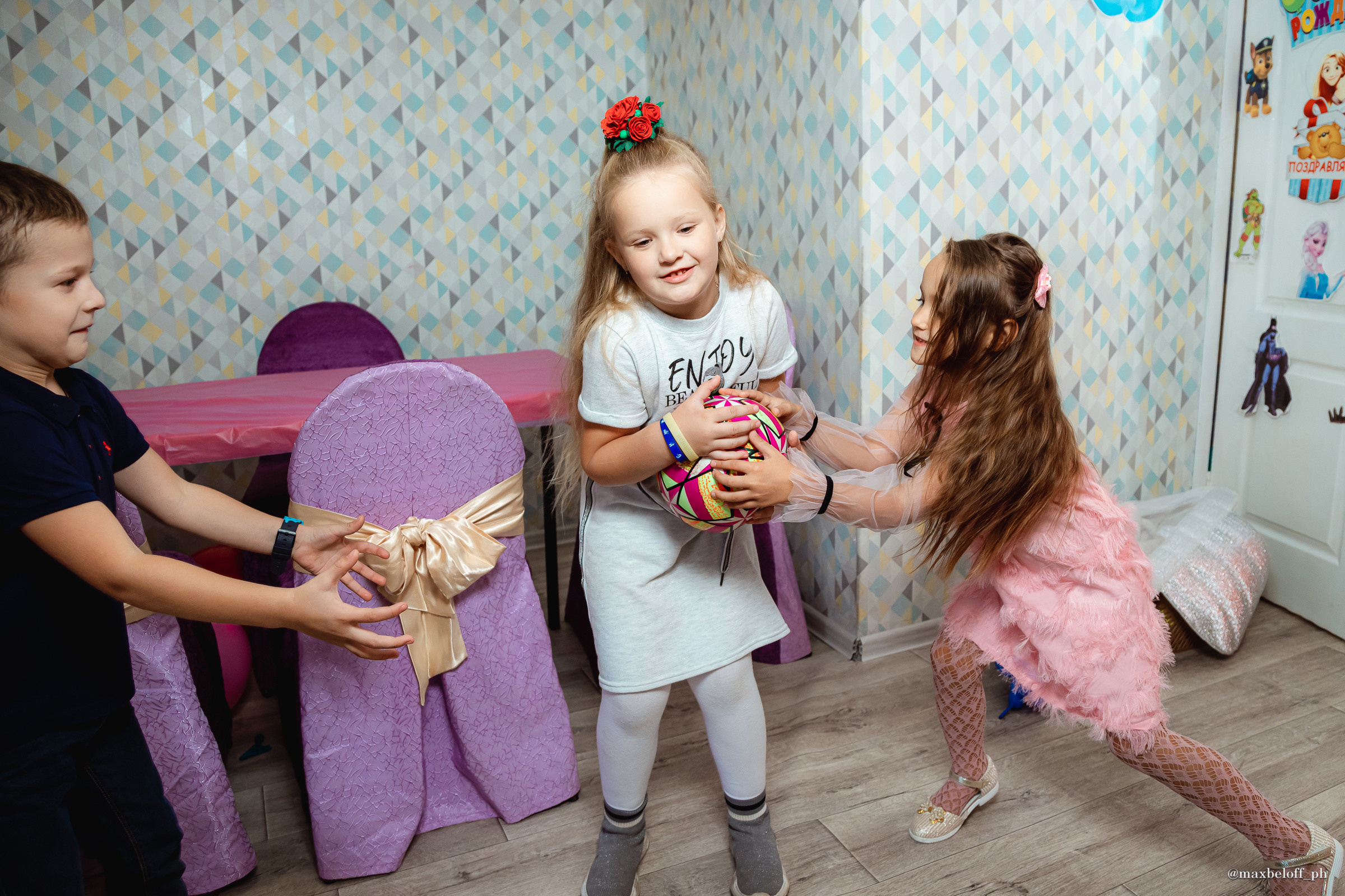 День рождения Миланы в детском центре 3/9 Царство. Семейный фотограф — Макс Белогрудов