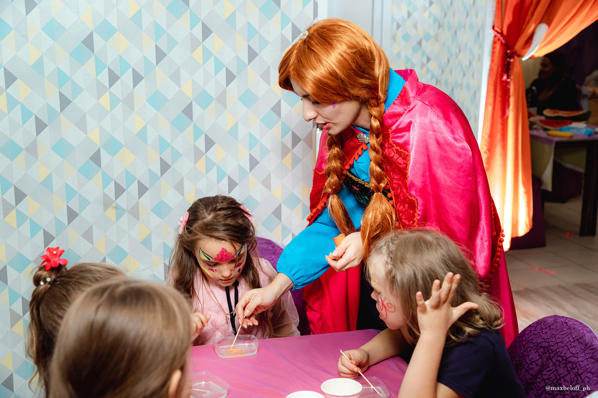 День рождения Миланы в детском центре 3/9 Царство. Семейный фотограф — Макс Белогрудов
