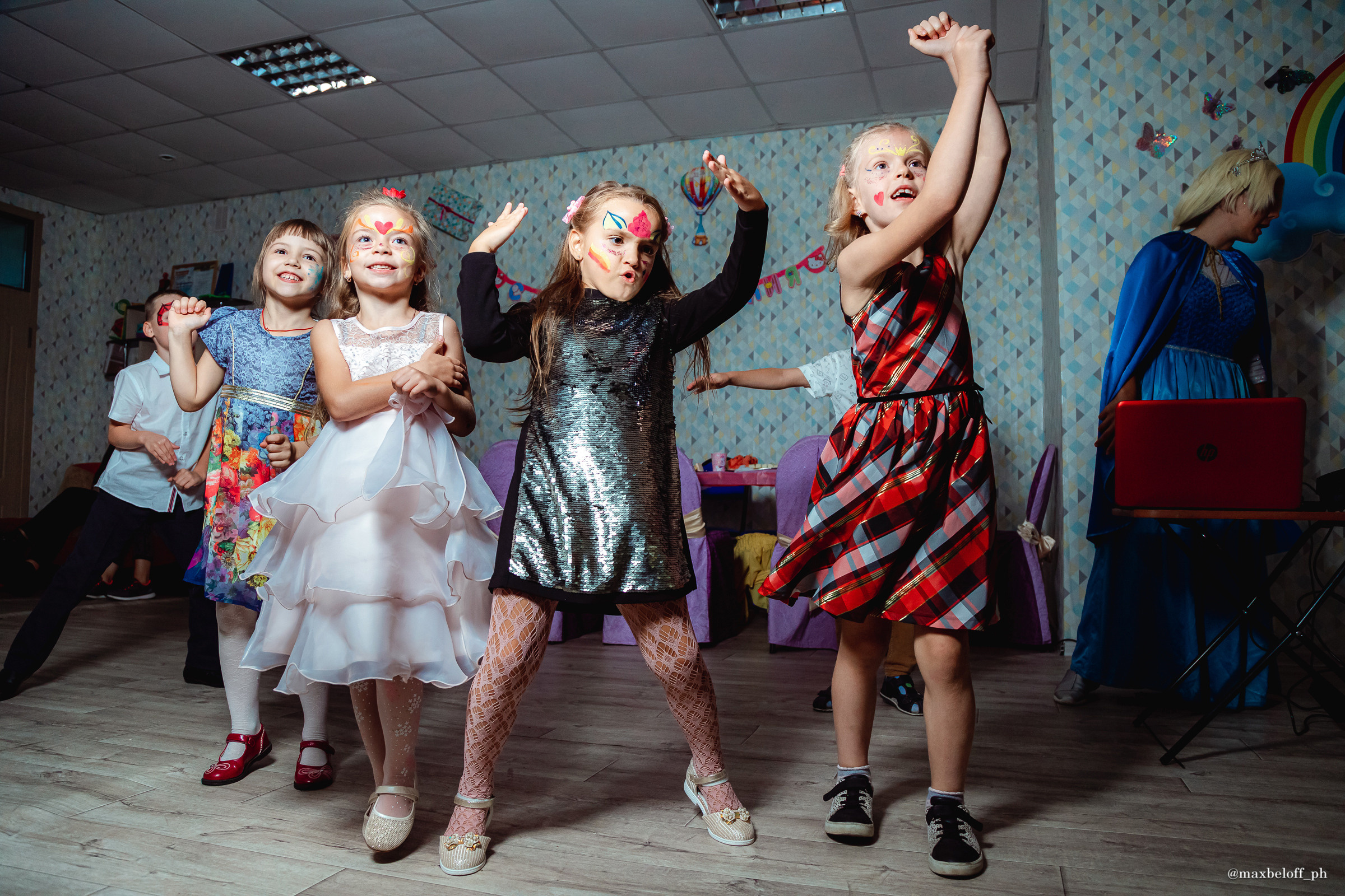 День рождения Миланы в детском центре 3/9 Царство. Семейный фотограф — Макс Белогрудов