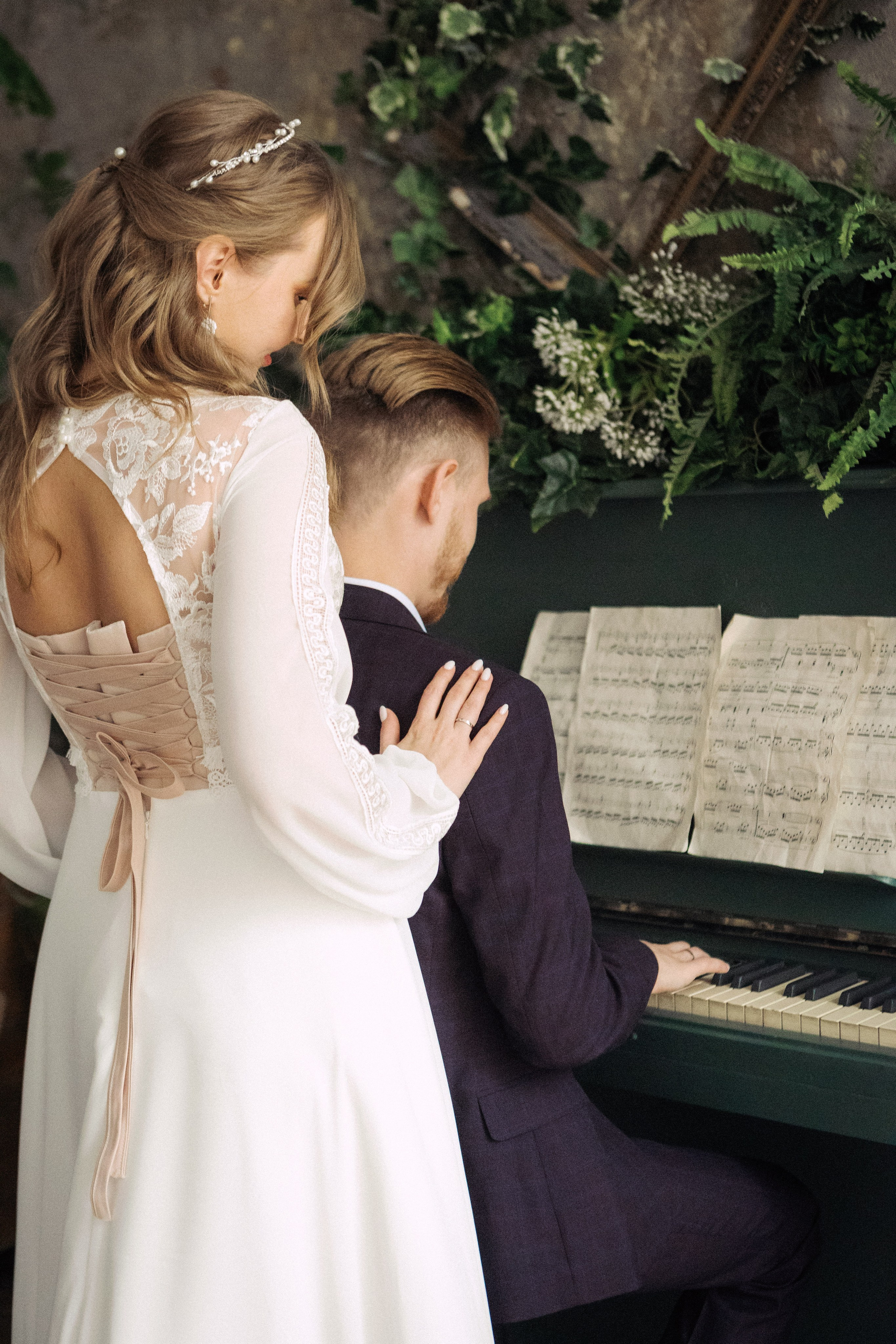 свадебная фотосессия, фотопрогулка, фотосессия для пары, фотограф на свадьбу, фотограф в ЗАГС, свадебный фотограф Москва, фотосессия в городе, фотосессия для влюбленных, фотосессия жениха и невесты, идеи для свадебной фотосессии, свадебная фотосессия в студии