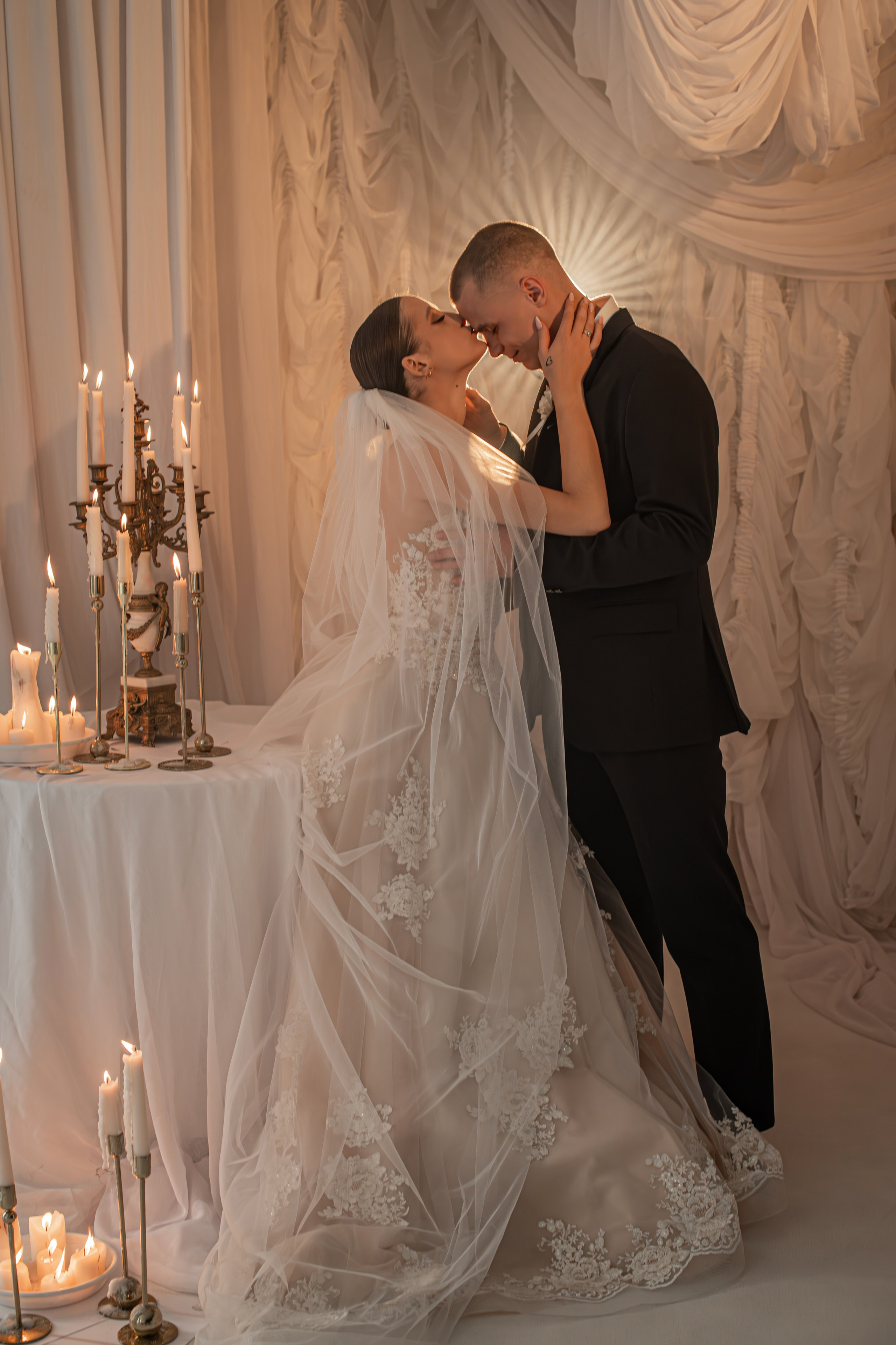 Съемка в студии, гостинице. Семейный и свадебный фотограф в Донецке Донская Анастасия